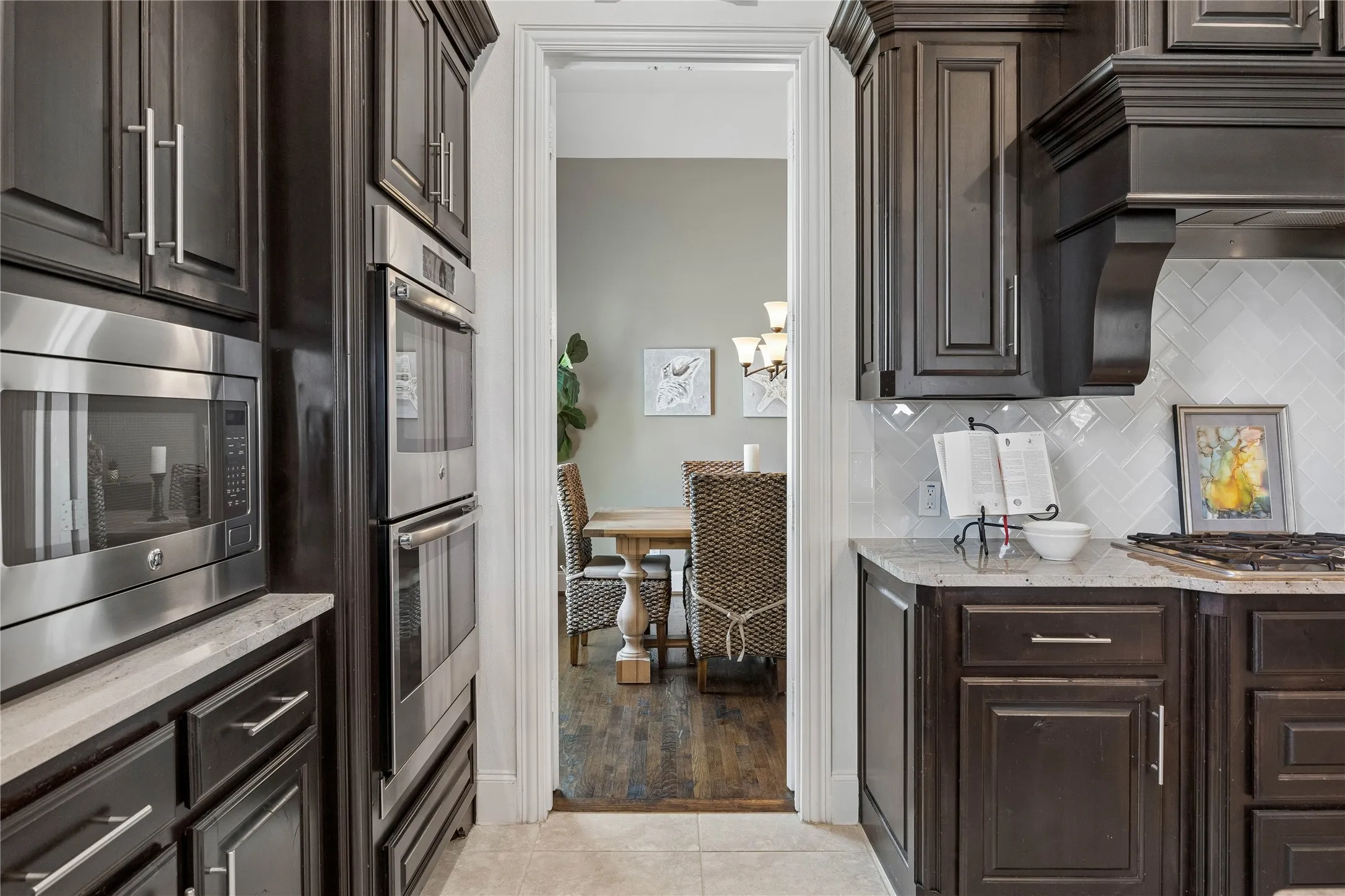 Single Family Residence For Sale in Collin County , 3760 Dogwood Drive, Prosper, Texas 75078, 5 Bedroom, 6 Bathroom, 3 Garage spaces, 4,333 Sqft, built in 2014, mls#21373562, Real Estate Agent in Prosper, Homes For Sale in Collin county, Homes For Sale in Prosper, Realtor in Prosper Texas, Real Estate Brokerage Independent Realty Texas, Luminita Cordes Realtor
