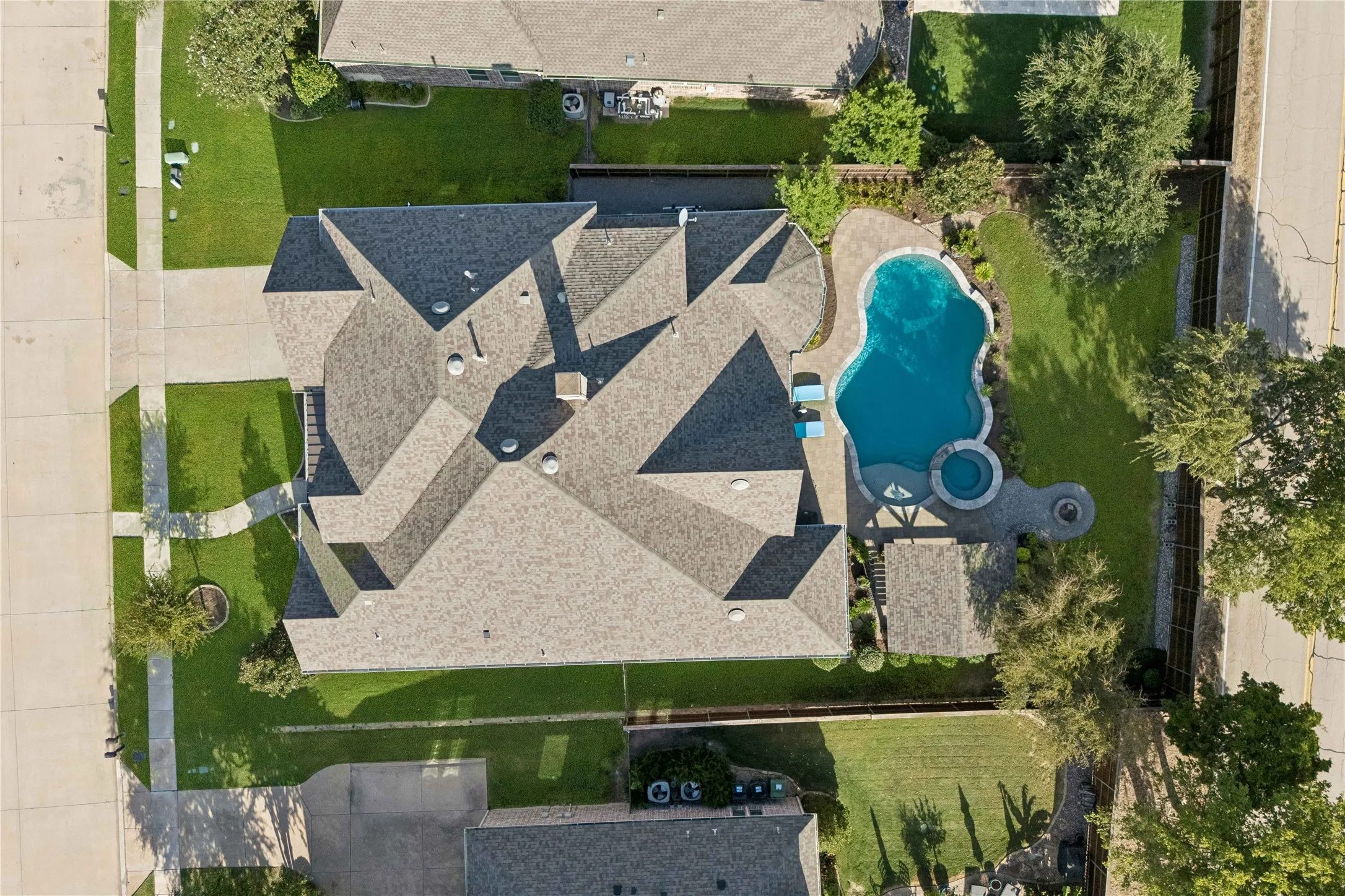 Single Family Residence For Sale in Collin County , 3760 Dogwood Drive, Prosper, Texas 75078, 5 Bedroom, 6 Bathroom, 3 Garage spaces, 4,333 Sqft, built in 2014, mls#21373562, Real Estate Agent in Prosper, Homes For Sale in Collin county, Homes For Sale in Prosper, Realtor in Prosper Texas, Real Estate Brokerage Independent Realty Texas, Luminita Cordes Realtor