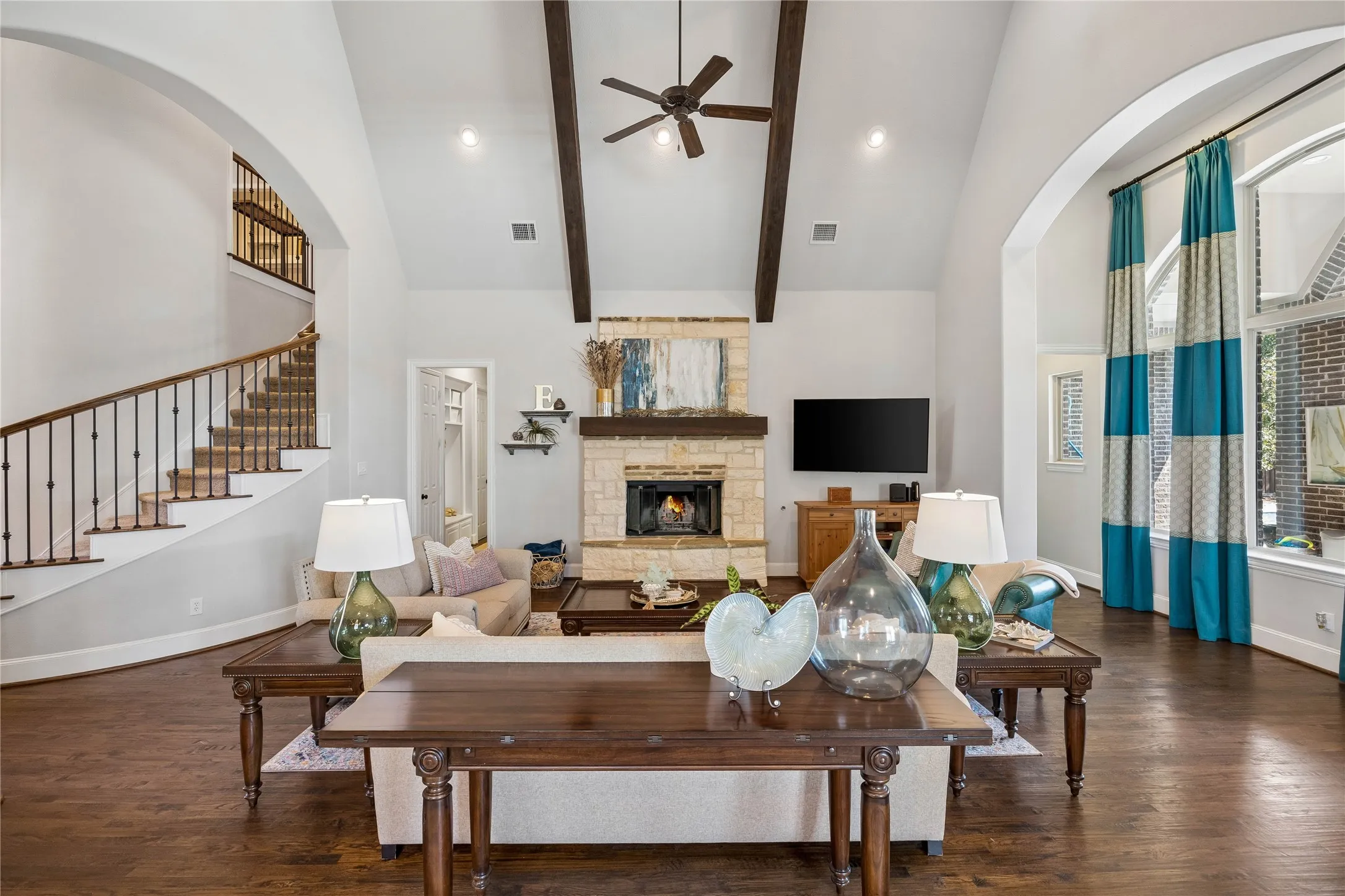 Single Family Residence For Sale in Collin County , 3760 Dogwood Drive, Prosper, Texas 75078, 5 Bedroom, 6 Bathroom, 3 Garage spaces, 4,333 Sqft, built in 2014, mls#21373562, Real Estate Agent in Prosper, Homes For Sale in Collin county, Homes For Sale in Prosper, Realtor in Prosper Texas, Real Estate Brokerage Independent Realty Texas, Luminita Cordes Realtor
