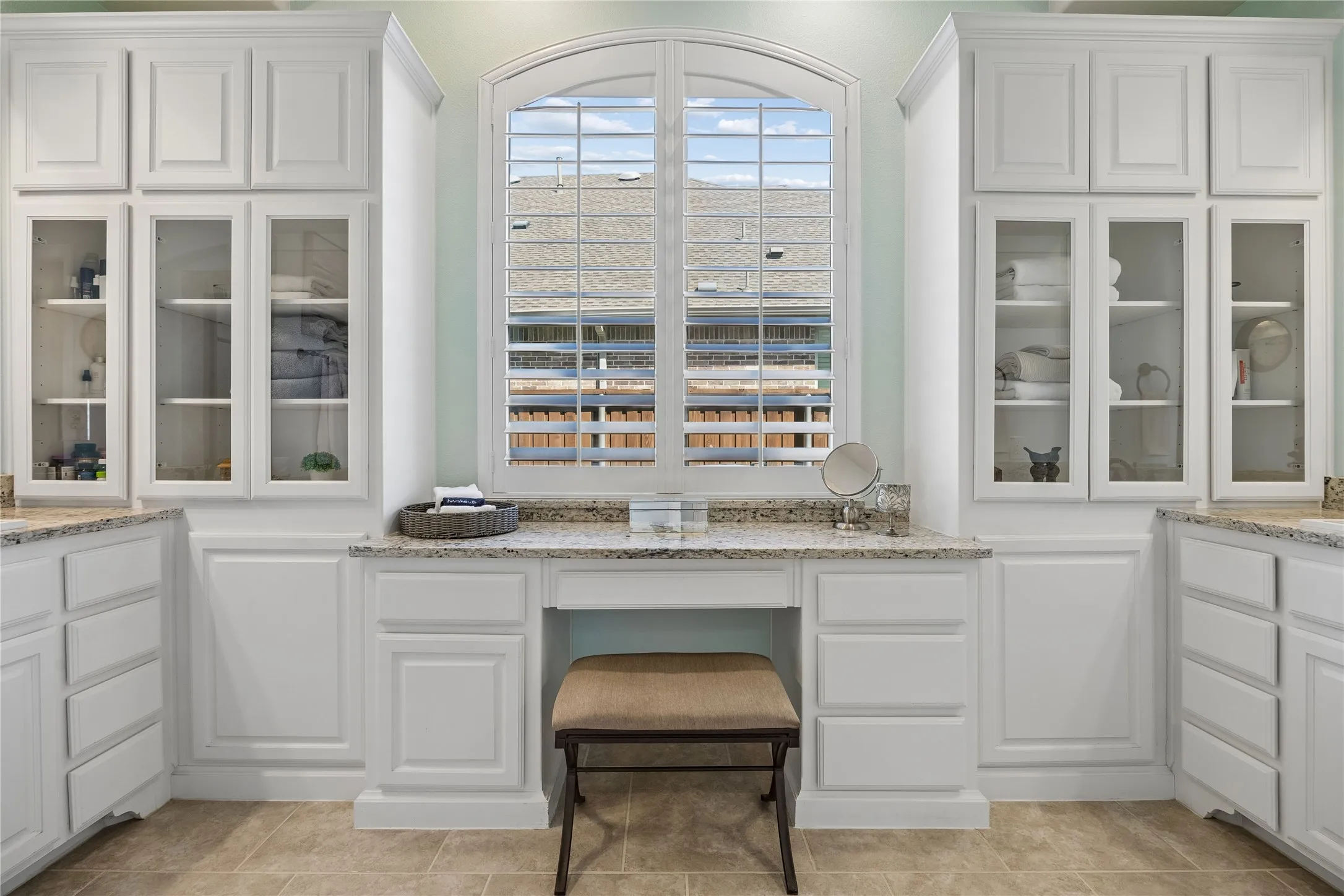 Single Family Residence For Sale in Collin County , 3760 Dogwood Drive, Prosper, Texas 75078, 5 Bedroom, 6 Bathroom, 3 Garage spaces, 4,333 Sqft, built in 2014, mls#21373562, Real Estate Agent in Prosper, Homes For Sale in Collin county, Homes For Sale in Prosper, Realtor in Prosper Texas, Real Estate Brokerage Independent Realty Texas, Luminita Cordes Realtor
