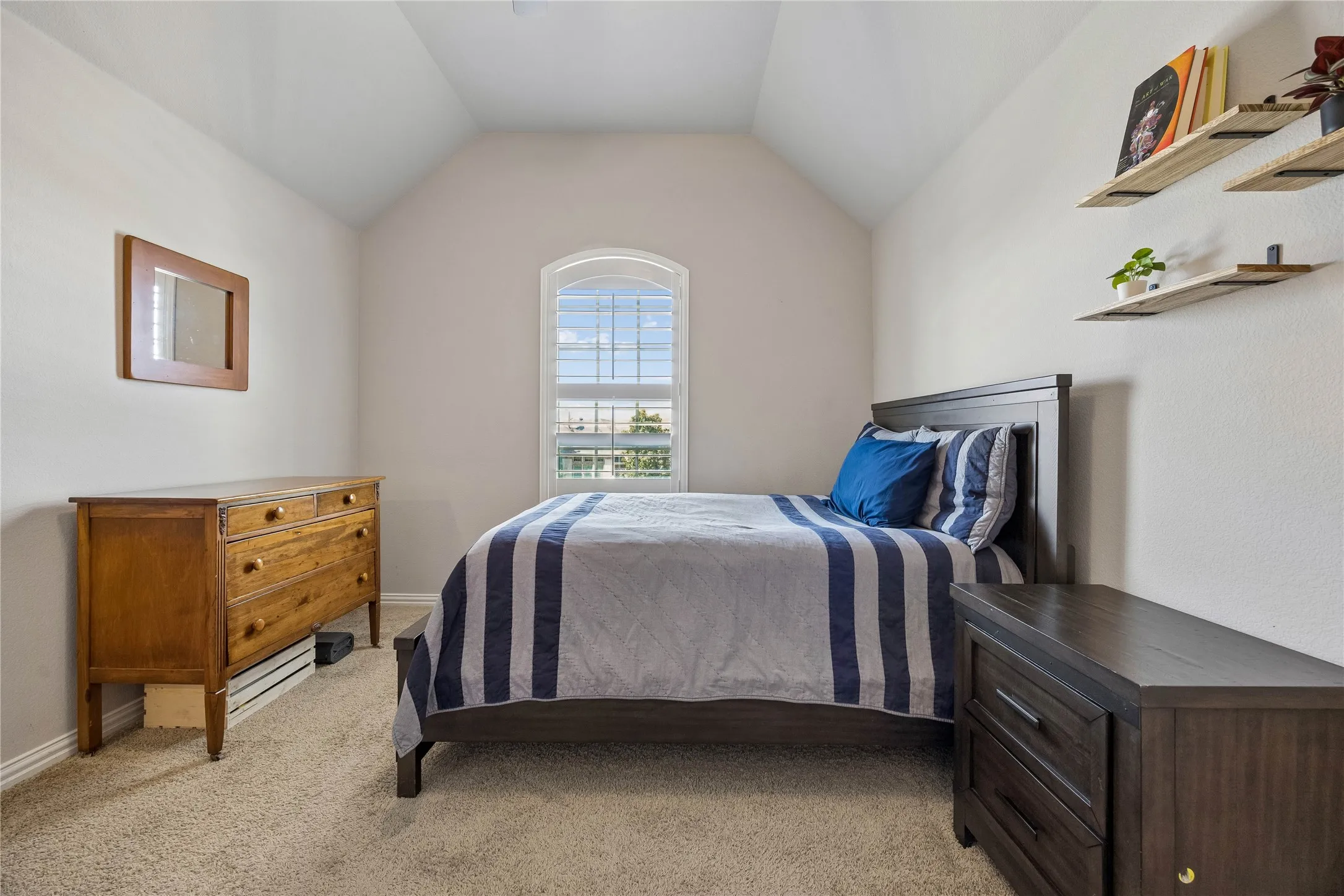 Single Family Residence For Sale in Collin County , 3760 Dogwood Drive, Prosper, Texas 75078, 5 Bedroom, 6 Bathroom, 3 Garage spaces, 4,333 Sqft, built in 2014, mls#21373562, Real Estate Agent in Prosper, Homes For Sale in Collin county, Homes For Sale in Prosper, Realtor in Prosper Texas, Real Estate Brokerage Independent Realty Texas, Luminita Cordes Realtor