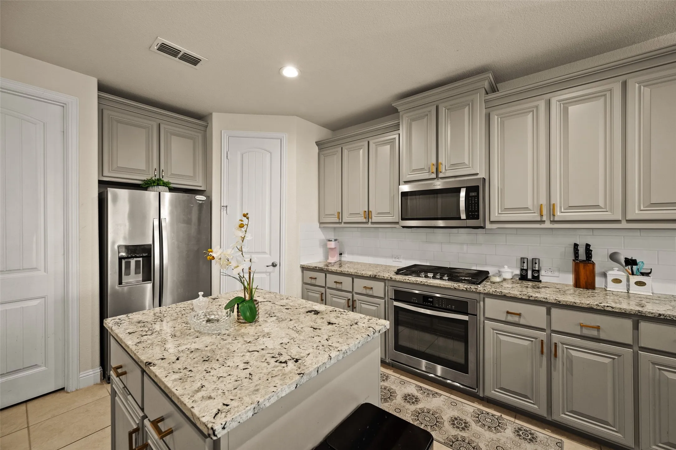 Single Family Residence For Sale in Rockwall County , 2381 Llano Drive, Royse City, Texas 75189, 4 Bedroom, 4 Bathroom, 3 Garage spaces, 3,369 Sqft, built in 2017, mls#21385379, Real Estate Agent in Royse City, Homes For Sale in Rockwall county, Homes For Sale in Royse City, Realtor in Royse City Texas, Real Estate Brokerage Independent Realty Texas, Luminita Cordes Realtor