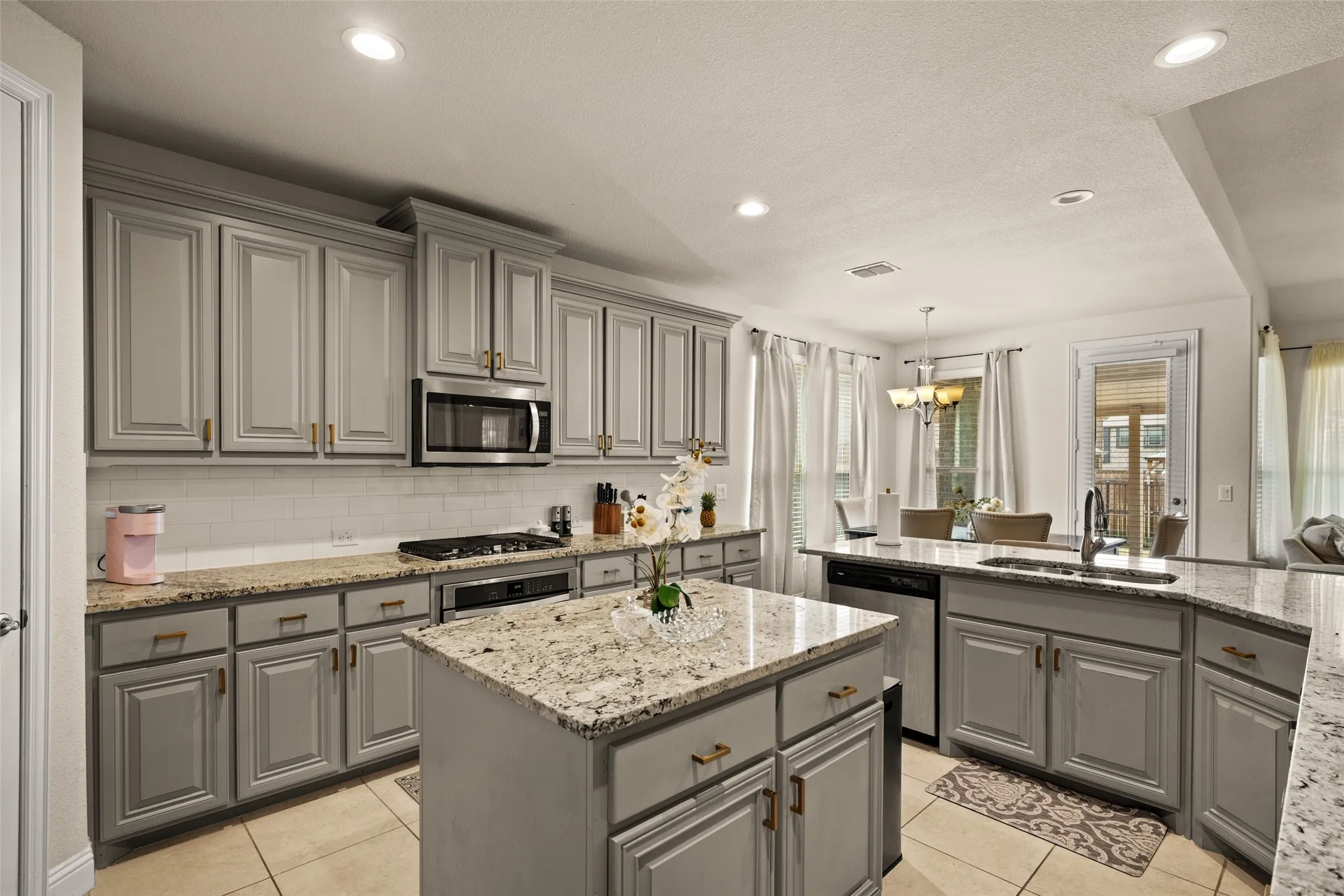 Single Family Residence For Sale in Rockwall County , 2381 Llano Drive, Royse City, Texas 75189, 4 Bedroom, 4 Bathroom, 3 Garage spaces, 3,369 Sqft, built in 2017, mls#21385379, Real Estate Agent in Royse City, Homes For Sale in Rockwall county, Homes For Sale in Royse City, Realtor in Royse City Texas, Real Estate Brokerage Independent Realty Texas, Luminita Cordes Realtor