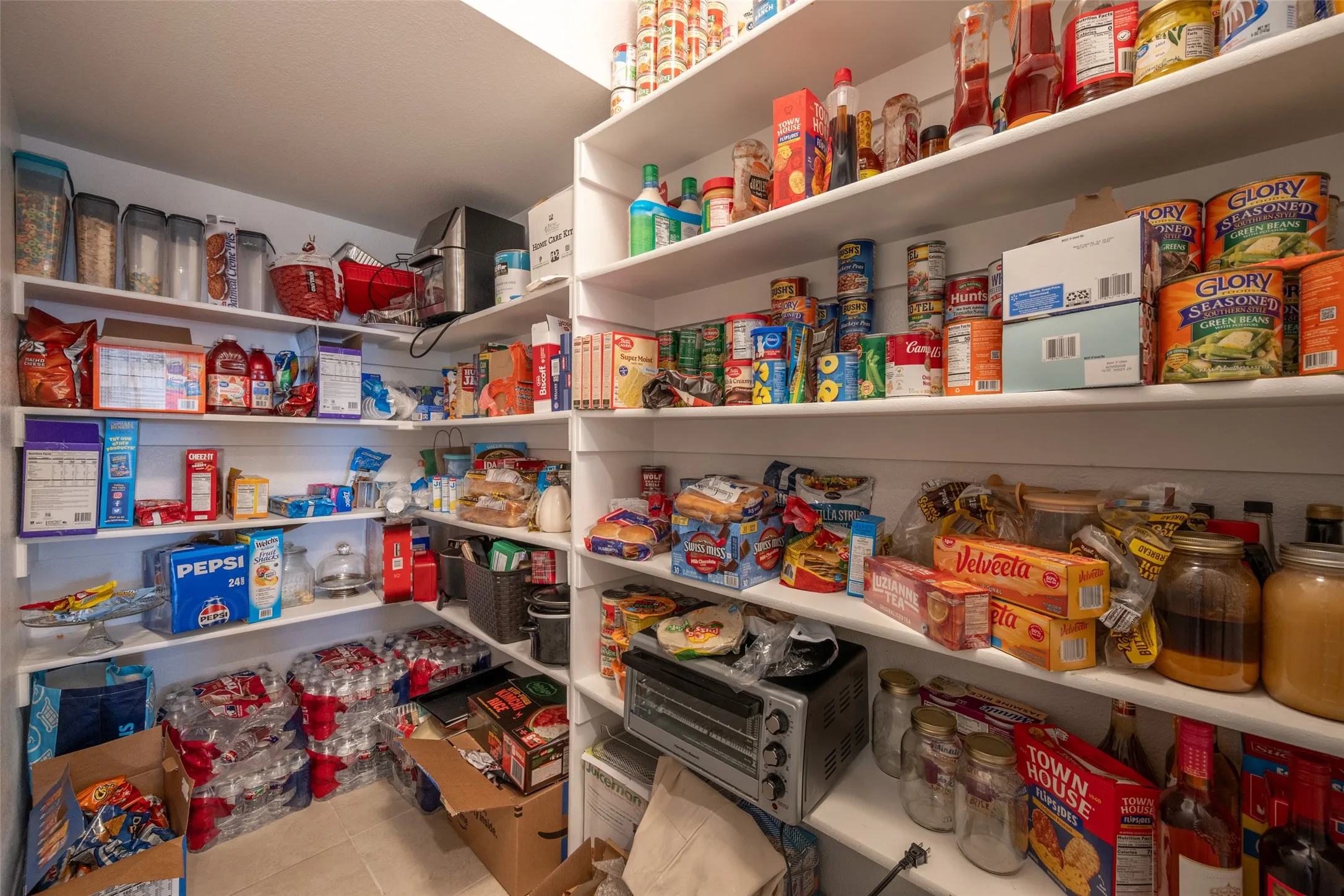 Single Family Residence For Sale in Rockwall County , 2381 Llano Drive, Royse City, Texas 75189, 4 Bedroom, 4 Bathroom, 3 Garage spaces, 3,369 Sqft, built in 2017, mls#21385379, Real Estate Agent in Royse City, Homes For Sale in Rockwall county, Homes For Sale in Royse City, Realtor in Royse City Texas, Real Estate Brokerage Independent Realty Texas, Luminita Cordes Realtor