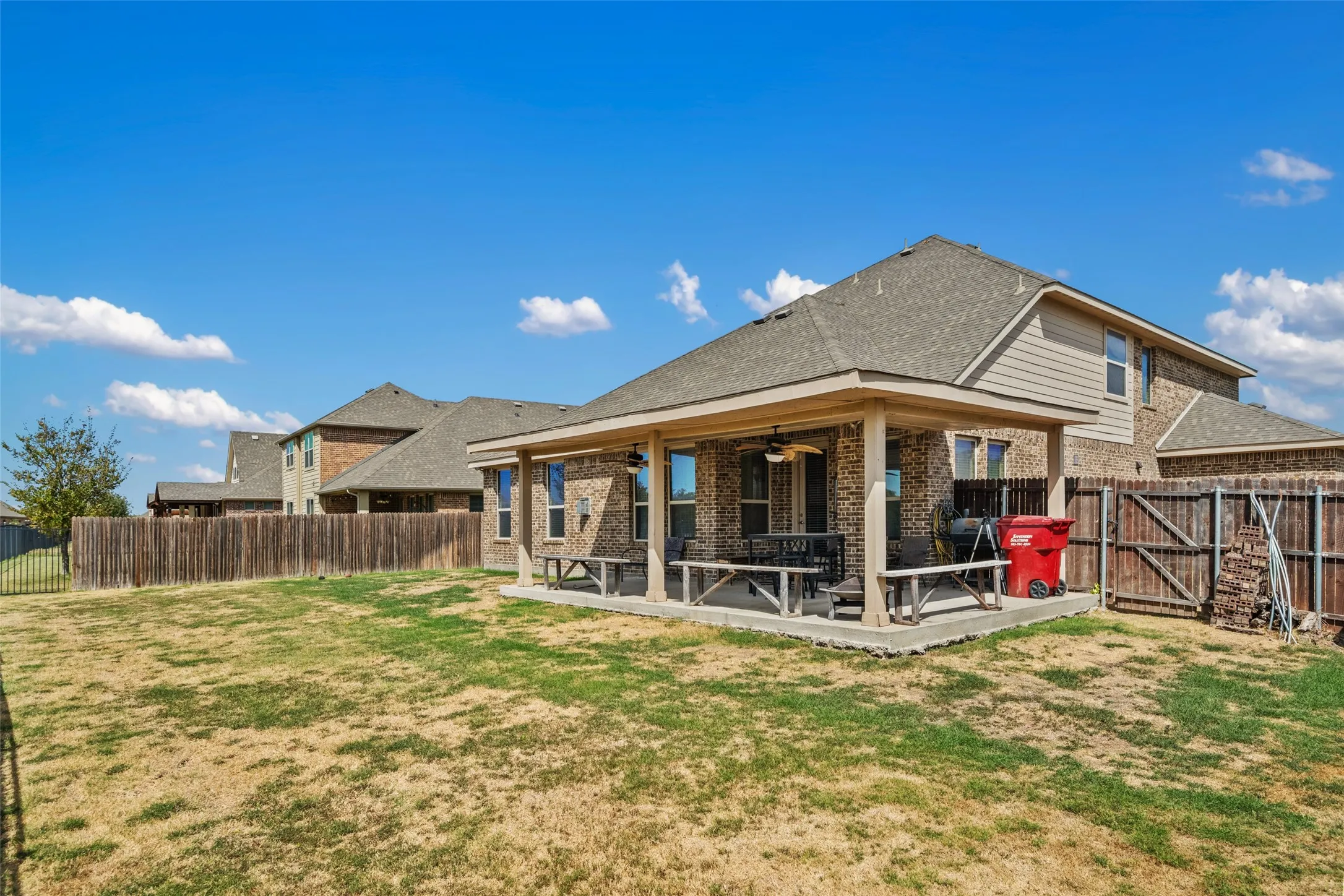 Single Family Residence For Sale in Rockwall County , 2381 Llano Drive, Royse City, Texas 75189, 4 Bedroom, 4 Bathroom, 3 Garage spaces, 3,369 Sqft, built in 2017, mls#21385379, Real Estate Agent in Royse City, Homes For Sale in Rockwall county, Homes For Sale in Royse City, Realtor in Royse City Texas, Real Estate Brokerage Independent Realty Texas, Luminita Cordes Realtor