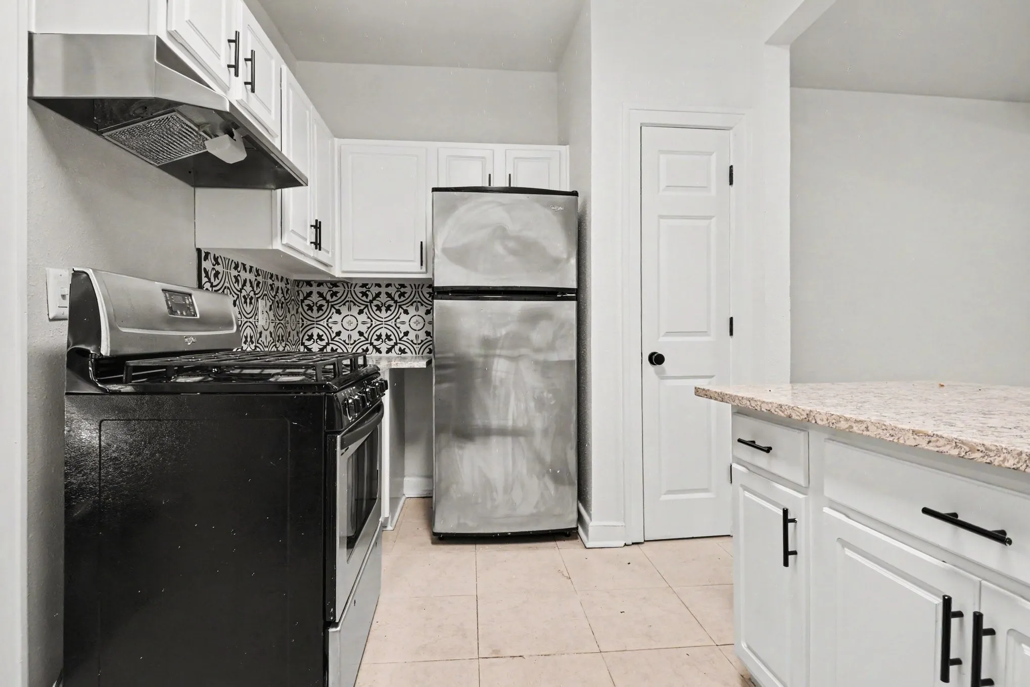 Duplex For Rent in Dallas County , 915 Annex Avenue, Dallas, Texas 75204, 1 Bedroom, 1 Bathroom, Garage spaces, 795 Sqft, built in 1914, mls#21389704, Real Estate Agent in Dallas, Homes For Rent in Dallas county, Homes For Rent in Dallas, Realtor in Dallas Texas, Real Estate Brokerage Independent Realty Texas, Luminita Cordes Realtor