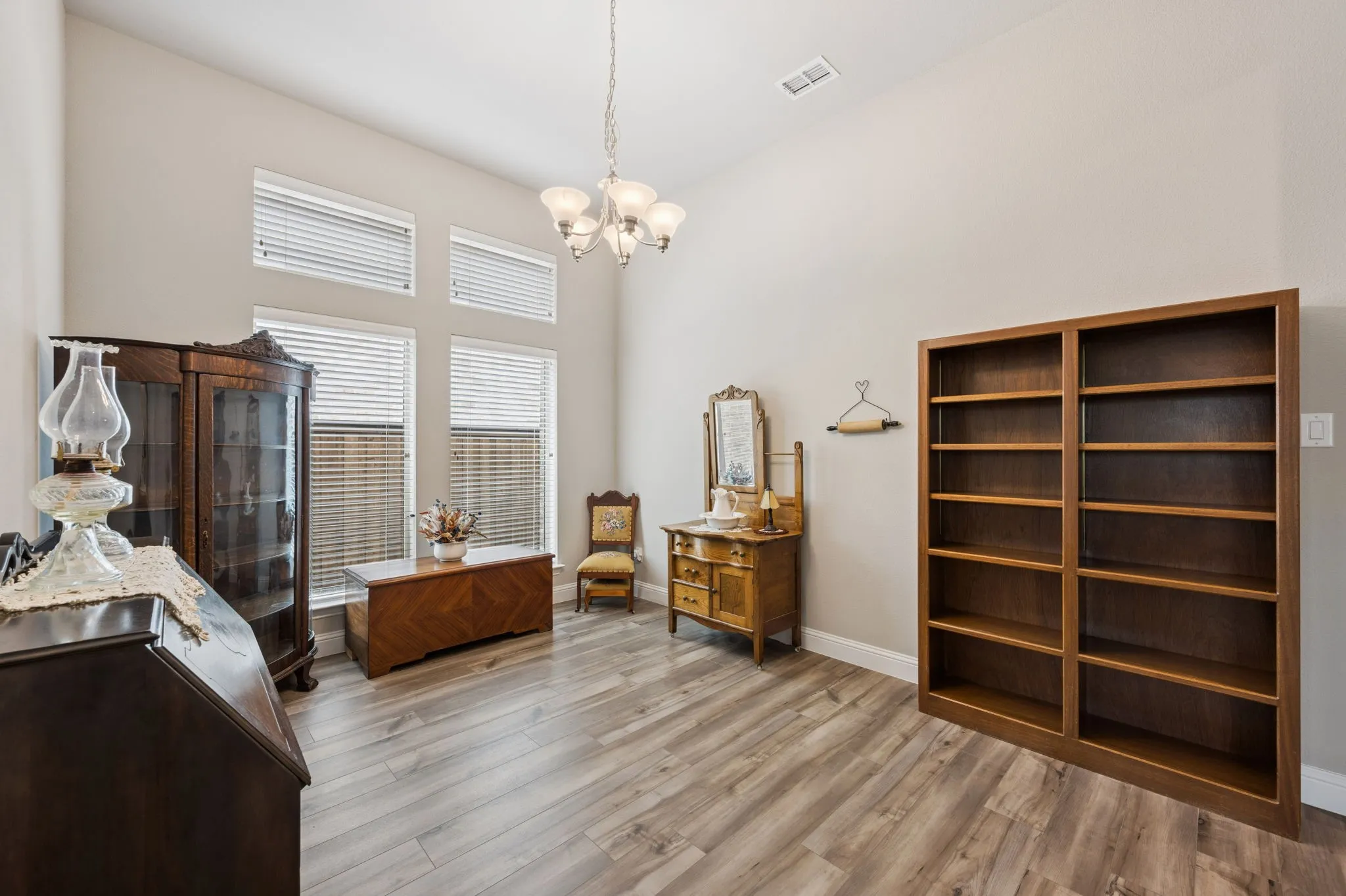 Single Family Residence For Sale in Denton County , 2825 Bedford Road, Northlake, Texas 76226, 4 Bedroom, 3 Bathroom, 2 Garage spaces, 2,957 Sqft, built in 2021, mls#21385719, Real Estate Agent in Northlake, Homes For Sale in Denton county, Homes For Sale in Northlake, Realtor in Northlake Texas, Real Estate Brokerage Independent Realty Texas, Luminita Cordes Realtor