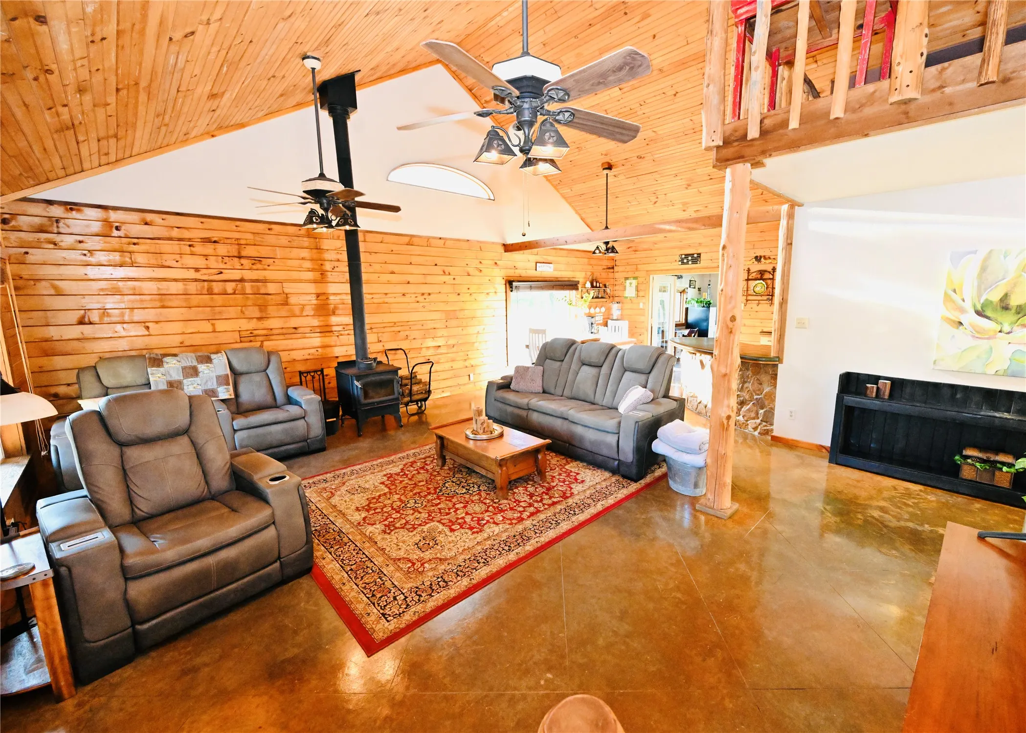 Single Family Residence For Sale in Fannin County , 17311 E HWY 82 Hwy 82 E, Honey Grove, Texas 75446, 3 Bedroom, 2 Bathroom, Garage spaces, 2,067 Sqft, built in 2007, mls#21389718, Real Estate Agent in Honey Grove, Homes For Sale in Fannin county, Homes For Sale in Honey Grove, Realtor in Honey Grove Texas, Real Estate Brokerage Independent Realty Texas, Luminita Cordes Realtor