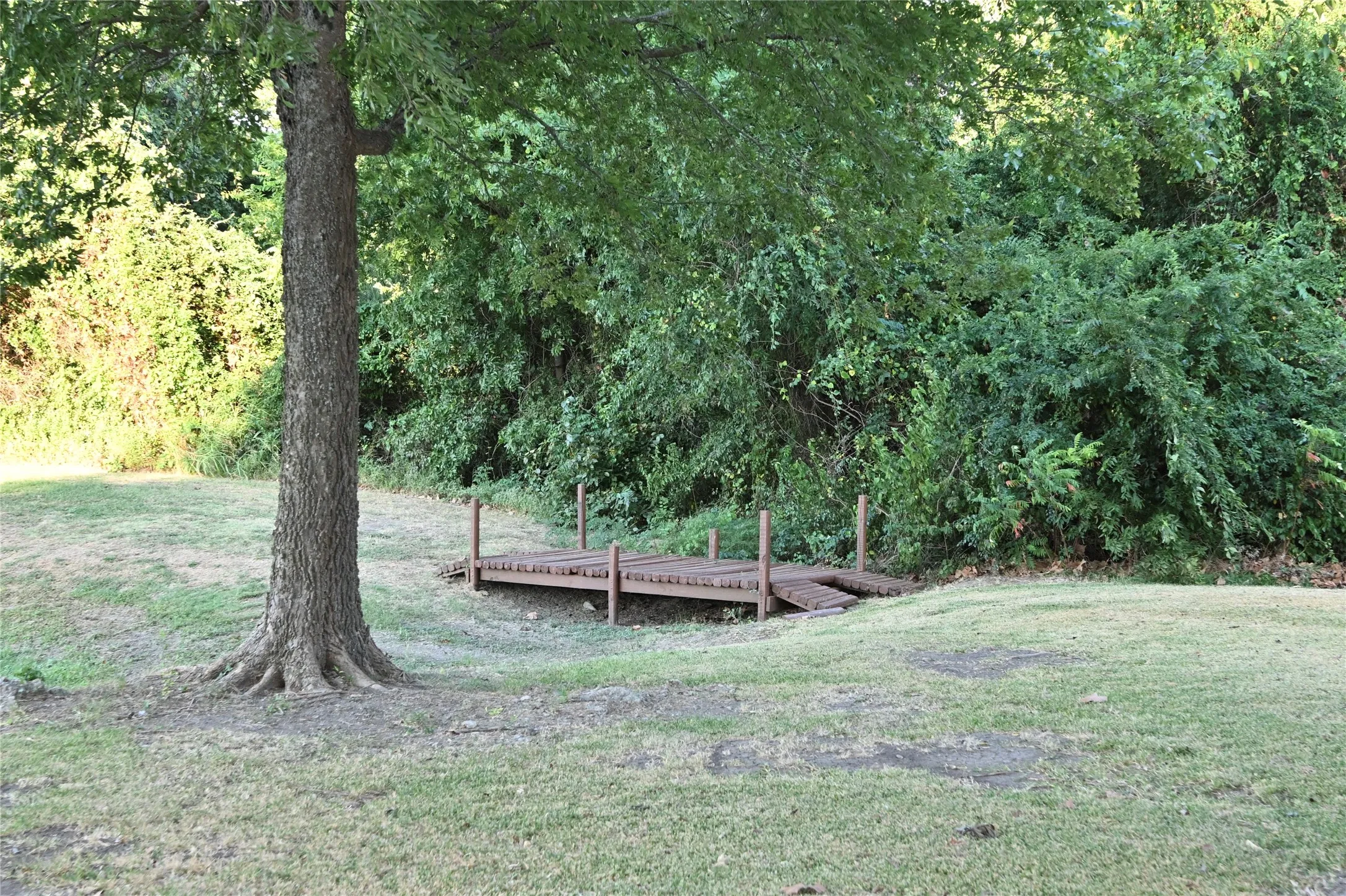 Single Family Residence For Sale in Fannin County , 17311 E HWY 82 Hwy 82 E, Honey Grove, Texas 75446, 3 Bedroom, 2 Bathroom, Garage spaces, 2,067 Sqft, built in 2007, mls#21389718, Real Estate Agent in Honey Grove, Homes For Sale in Fannin county, Homes For Sale in Honey Grove, Realtor in Honey Grove Texas, Real Estate Brokerage Independent Realty Texas, Luminita Cordes Realtor