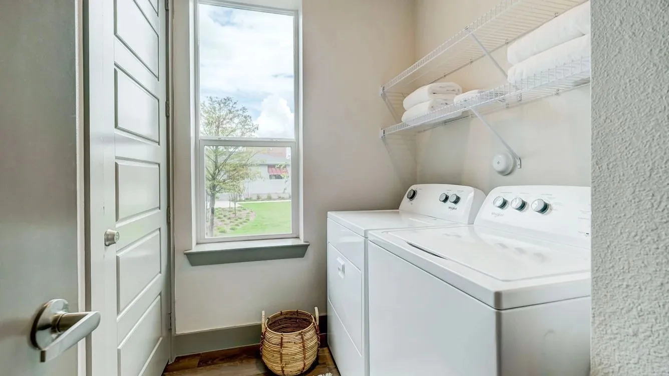 Call Today to Unlock 50% off Rent For 4 Months!