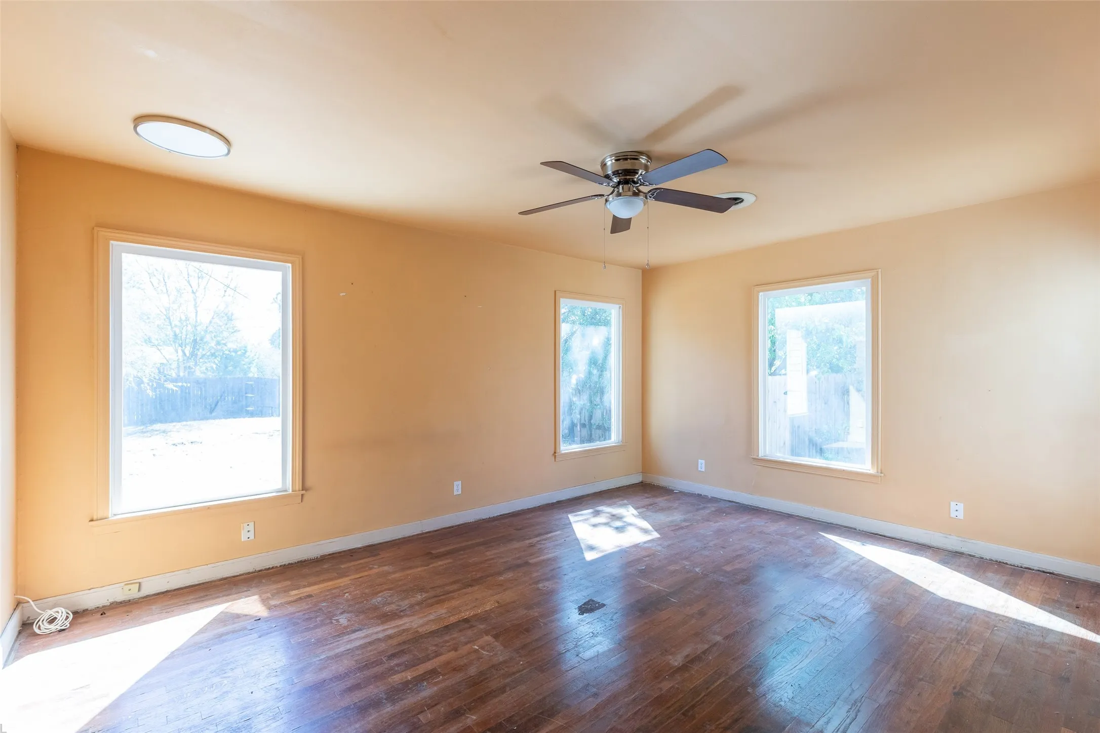 Single Family Residence For Sale in Taylor County , 1765 JACKSON Street, Abilene, Texas 79602, 2 Bedroom, 1 Bathroom, 1 Garage spaces, 1,318 Sqft, built in 1949, mls#21389711, Real Estate Agent in Abilene, Homes For Sale in Taylor county, Homes For Sale in Abilene, Realtor in Abilene Texas, Real Estate Brokerage Independent Realty Texas, Luminita Cordes Realtor