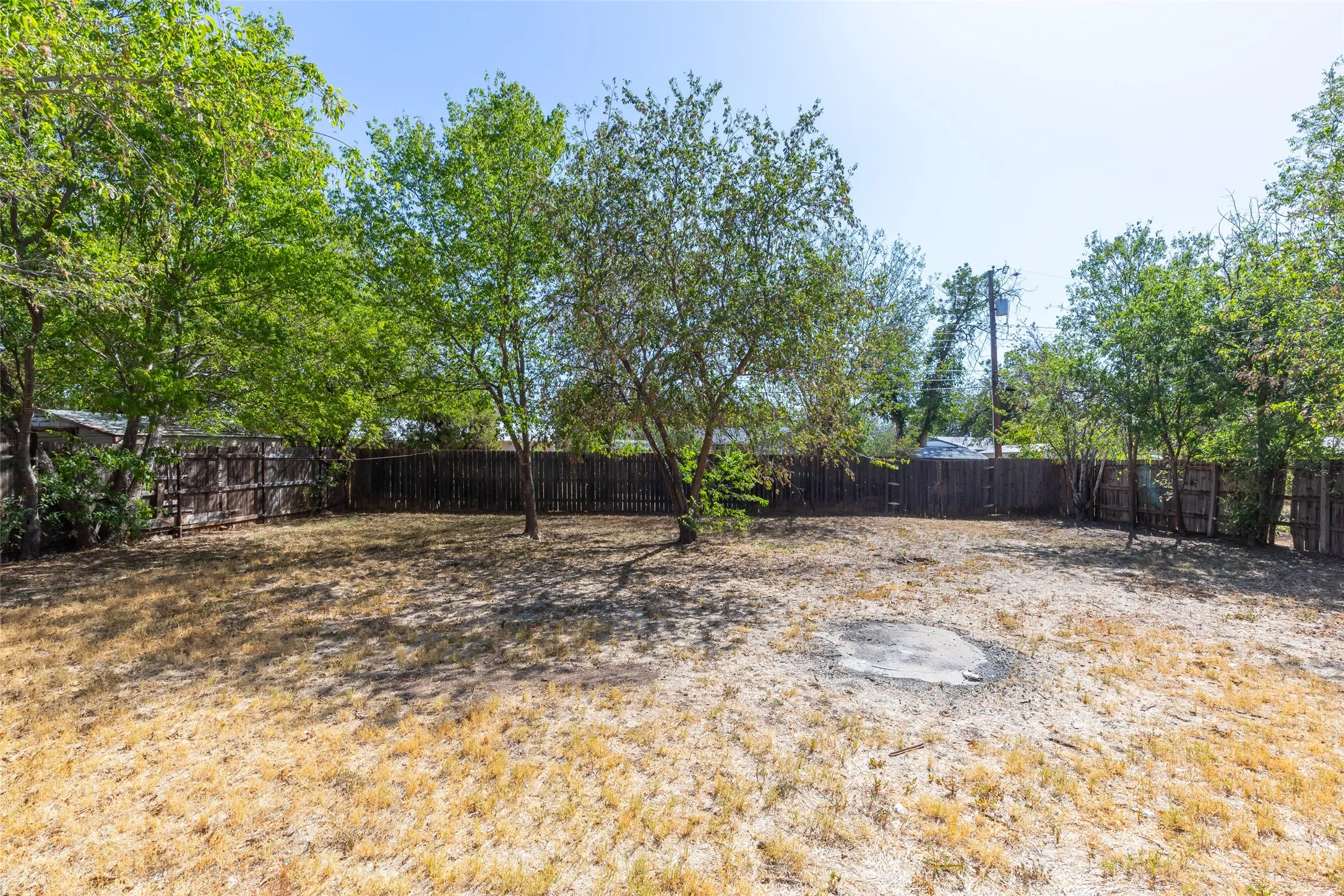 Single Family Residence For Sale in Taylor County , 1765 JACKSON Street, Abilene, Texas 79602, 2 Bedroom, 1 Bathroom, 1 Garage spaces, 1,318 Sqft, built in 1949, mls#21389711, Real Estate Agent in Abilene, Homes For Sale in Taylor county, Homes For Sale in Abilene, Realtor in Abilene Texas, Real Estate Brokerage Independent Realty Texas, Luminita Cordes Realtor