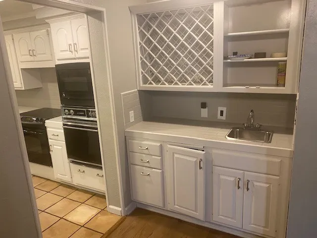 Single Family Residence For Rent in Taylor County , 39 Tamarisk Circle, Abilene, Texas 79606, 3 Bedroom, 3 Bathroom, 2 Garage spaces, 2,448 Sqft, built in 1979, mls#21389730, Real Estate Agent in Abilene, Homes For Rent in Taylor county, Homes For Rent in Abilene, Realtor in Abilene Texas, Real Estate Brokerage Independent Realty Texas, Luminita Cordes Realtor