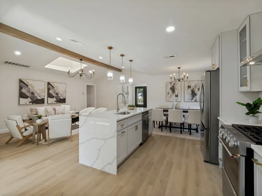 Single Family Residence For Rent in Dallas County , 9008 Flicker Lane, Dallas, Texas 75238, 3 Bedroom, 2 Bathroom, 2 Garage spaces, 1,716 Sqft, built in 1971, mls#21389732, Real Estate Agent in Dallas, Homes For Rent in Dallas county, Homes For Rent in Dallas, Realtor in Dallas Texas, Real Estate Brokerage Independent Realty Texas, Luminita Cordes Realtor