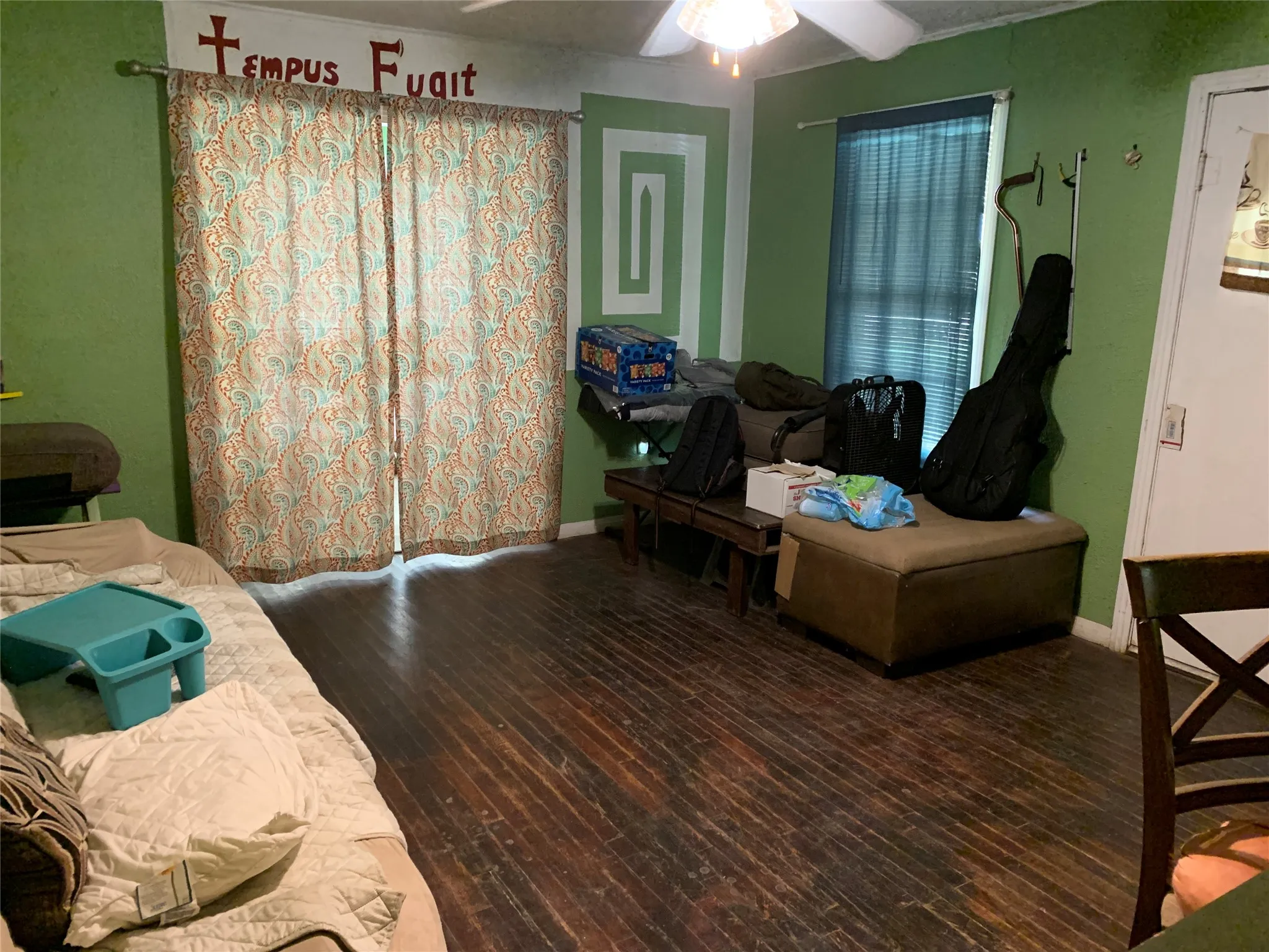 Single Family Residence For Sale in Navarro County , 100 S Wright Avenue, Kerens, Texas 75144, 3 Bedroom, 1 Bathroom, Garage spaces, 1,126 Sqft, built in 1940, mls#21389733, Real Estate Agent in Kerens, Homes For Sale in Navarro county, Homes For Sale in Kerens, Realtor in Kerens Texas, Real Estate Brokerage Independent Realty Texas, Luminita Cordes Realtor