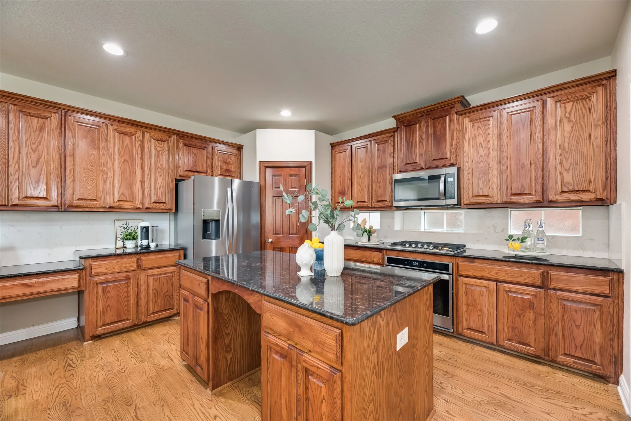 Single Family Residence For Sale in Collin County , 2003 Meghan Court, Allen, Texas 75013, 4 Bedroom, 4 Bathroom, 2 Garage spaces, 3,590 Sqft, built in 2005, mls#21388476, Real Estate Agent in Allen, Homes For Sale in Collin county, Homes For Sale in Allen, Realtor in Allen Texas, Real Estate Brokerage Independent Realty Texas, Luminita Cordes Realtor