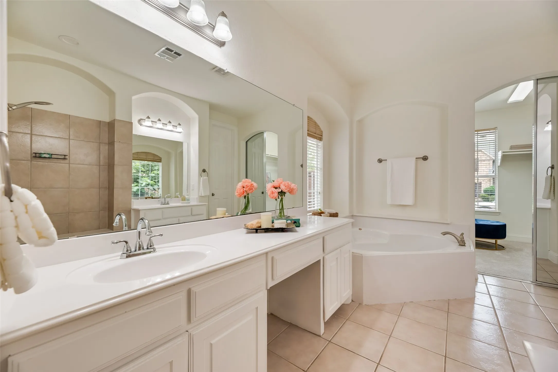 Single Family Residence For Sale in Collin County , 2003 Meghan Court, Allen, Texas 75013, 4 Bedroom, 4 Bathroom, 2 Garage spaces, 3,590 Sqft, built in 2005, mls#21388476, Real Estate Agent in Allen, Homes For Sale in Collin county, Homes For Sale in Allen, Realtor in Allen Texas, Real Estate Brokerage Independent Realty Texas, Luminita Cordes Realtor