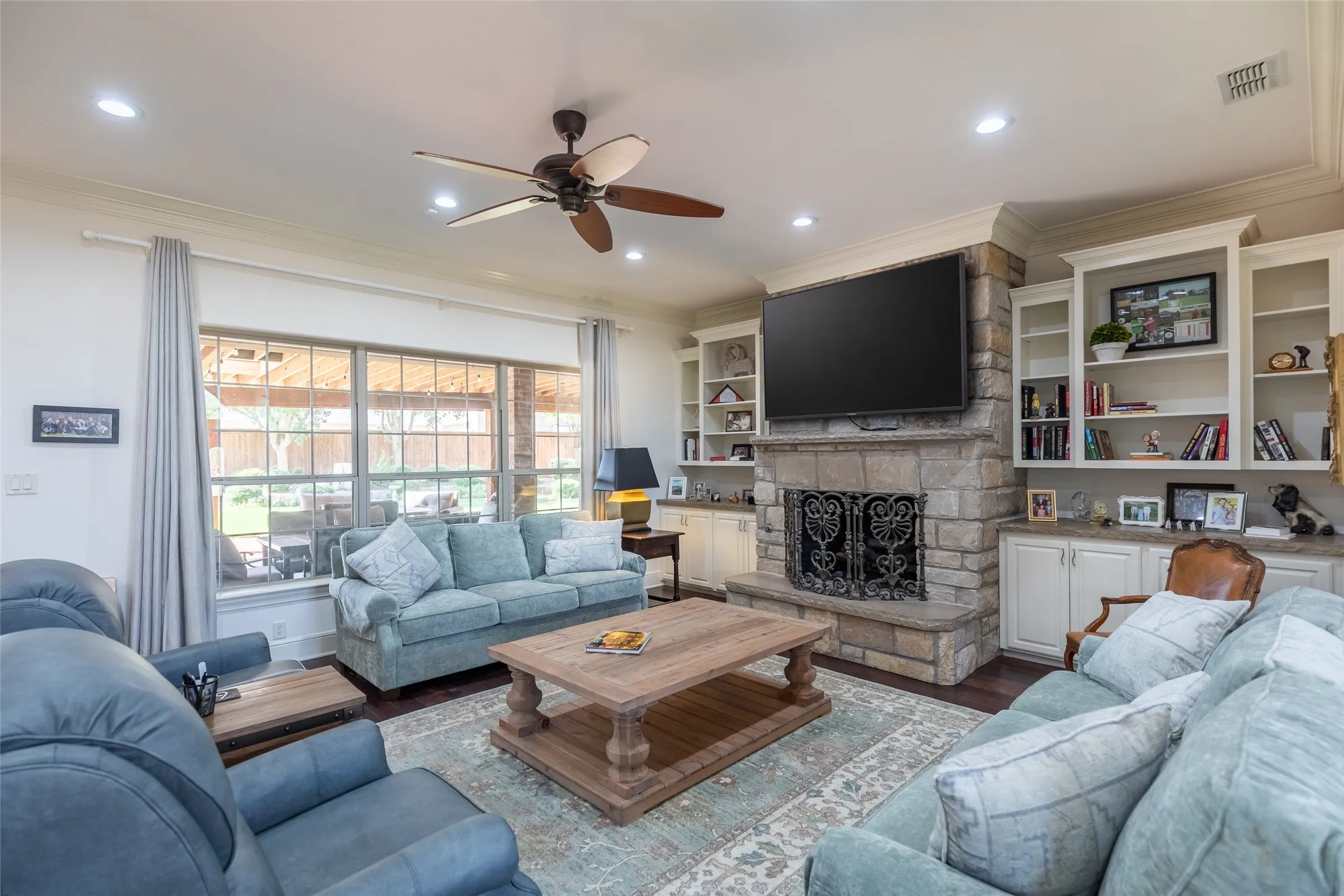 Single Family Residence For Sale in Taylor County , 2301 Lynbrook Drive, Abilene, Texas 79606, 4 Bedroom, 4 Bathroom, 3 Garage spaces, 3,012 Sqft, built in 2007, mls#21388829, Real Estate Agent in Abilene, Homes For Sale in Taylor county, Homes For Sale in Abilene, Realtor in Abilene Texas, Real Estate Brokerage Independent Realty Texas, Luminita Cordes Realtor