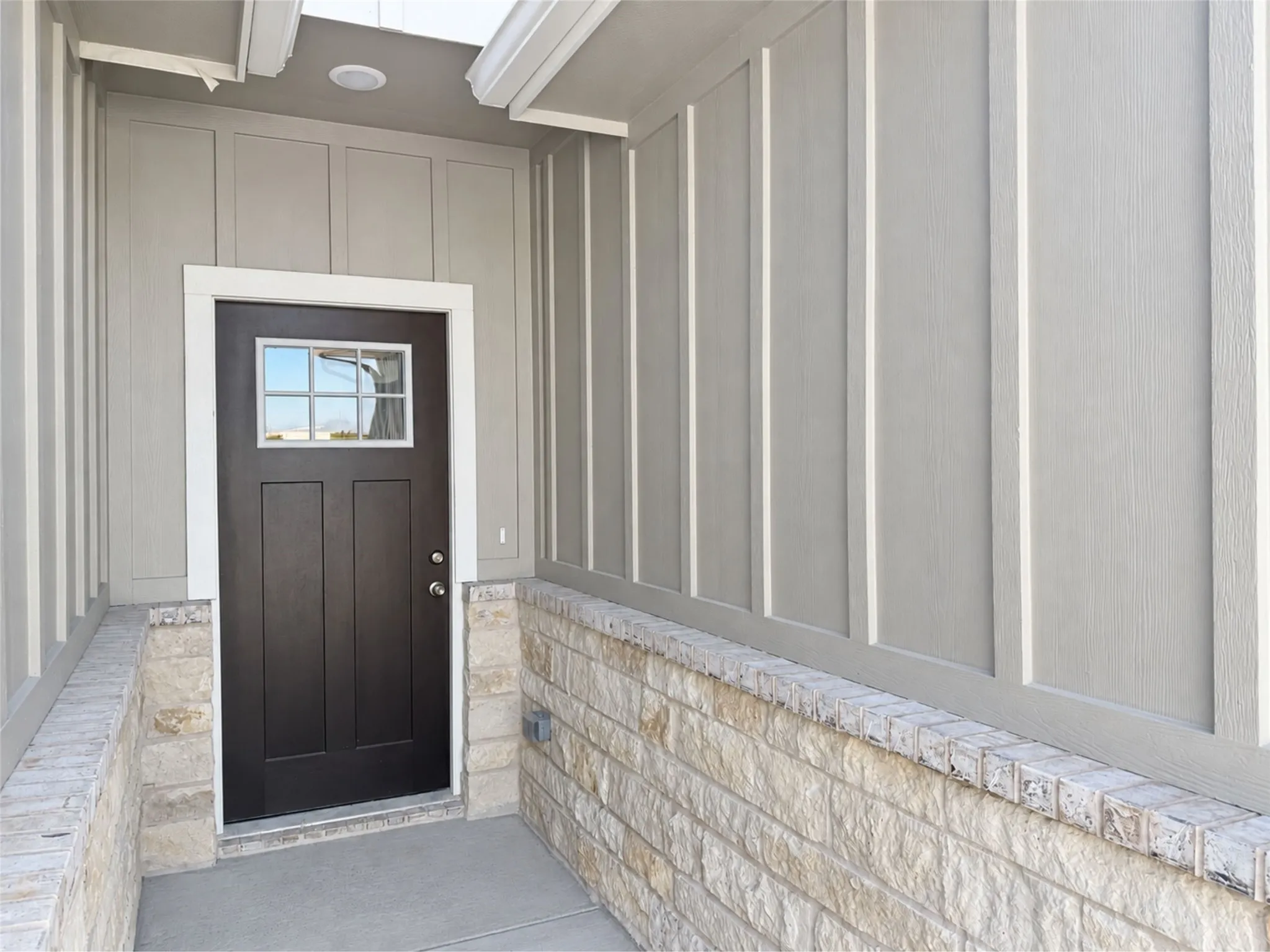 Single Family Residence For Rent in Hunt County , 335 Mercy Street, Greenville, Texas 75401, 4 Bedroom, 4 Bathroom, 2 Garage spaces, 1,717 Sqft, built in 2026, mls#21388828, Real Estate Agent in Greenville, Homes For Rent in Hunt county, Homes For Rent in Greenville, Realtor in Greenville Texas, Real Estate Brokerage Independent Realty Texas, Luminita Cordes Realtor