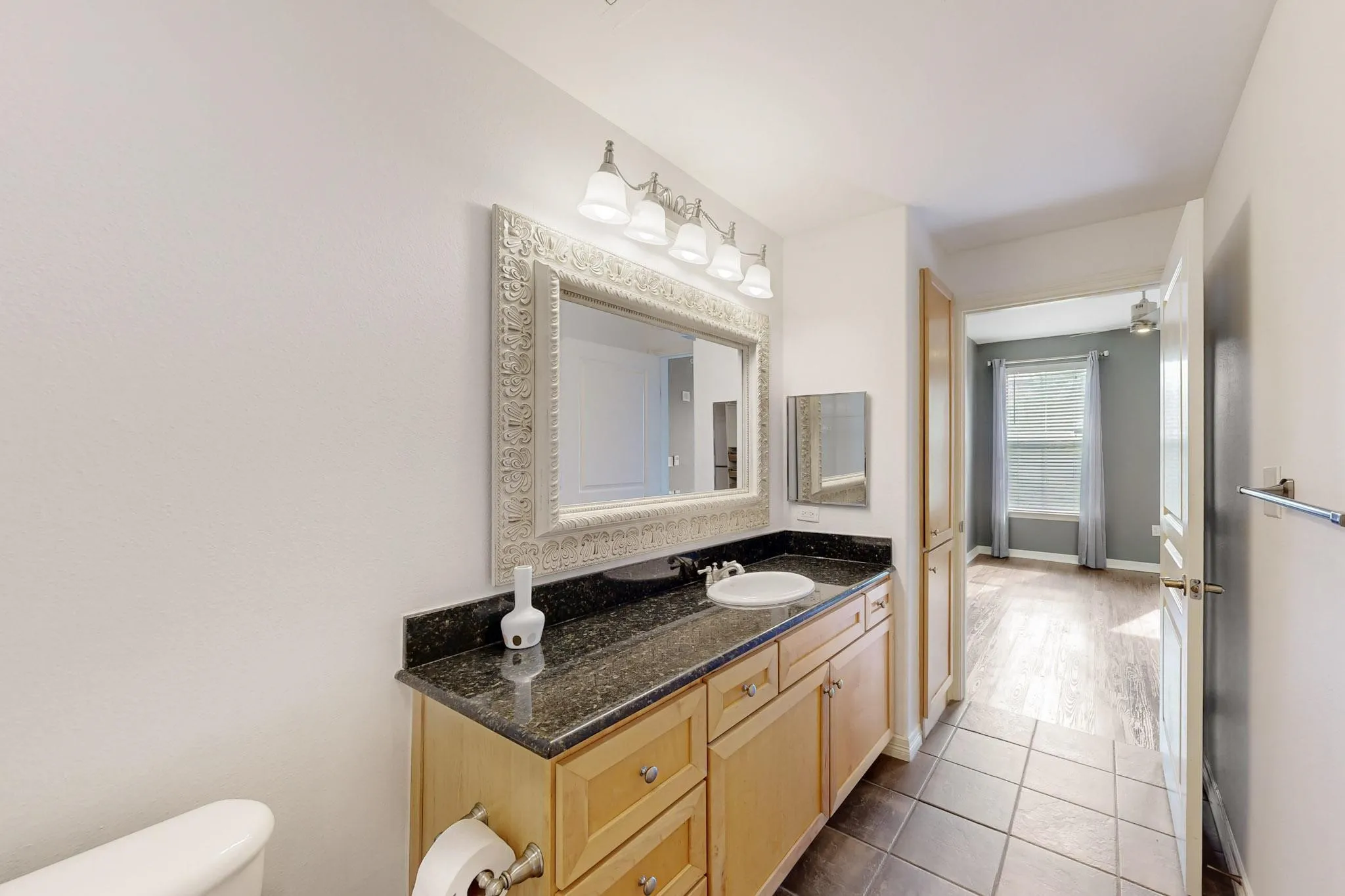 Condominium For Rent in Dallas County , 330 Las Colinas Boulevard E 342, Irving, Texas 75039, 1 Bedroom, 1 Bathroom, 1 Garage spaces, 733 Sqft, built in 2001, mls#21388424, Real Estate Agent in Irving, Homes For Rent in Dallas county, Homes For Rent in Irving, Realtor in Irving Texas, Real Estate Brokerage Independent Realty Texas, Luminita Cordes Realtor