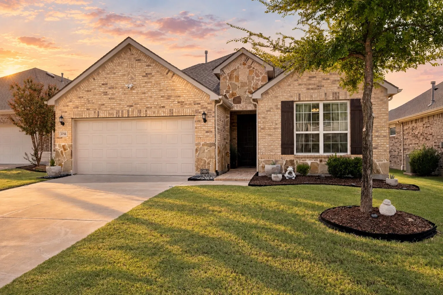 Single Family Residence For Sale in Collin County , 2716 Burnley Drive, Mc Kinney, Texas 75071, 4 Bedroom, 3 Bathroom, 2 Garage spaces, 3,156 Sqft, built in 2019, mls#21386467, Real Estate Agent in Mc Kinney, Homes For Sale in Collin county, Homes For Sale in Mc Kinney, Realtor in Mc Kinney Texas, Real Estate Brokerage Independent Realty Texas, Luminita Cordes Realtor