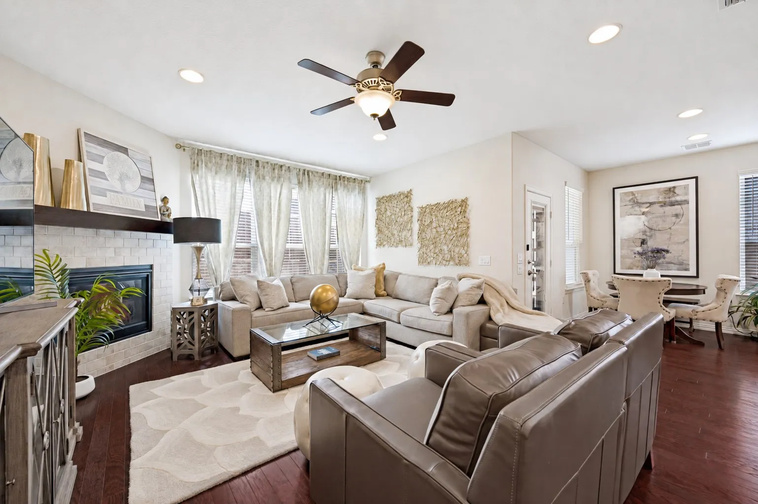 Single Family Residence For Sale in Collin County , 2716 Burnley Drive, Mc Kinney, Texas 75071, 4 Bedroom, 3 Bathroom, 2 Garage spaces, 3,156 Sqft, built in 2019, mls#21386467, Real Estate Agent in Mc Kinney, Homes For Sale in Collin county, Homes For Sale in Mc Kinney, Realtor in Mc Kinney Texas, Real Estate Brokerage Independent Realty Texas, Luminita Cordes Realtor