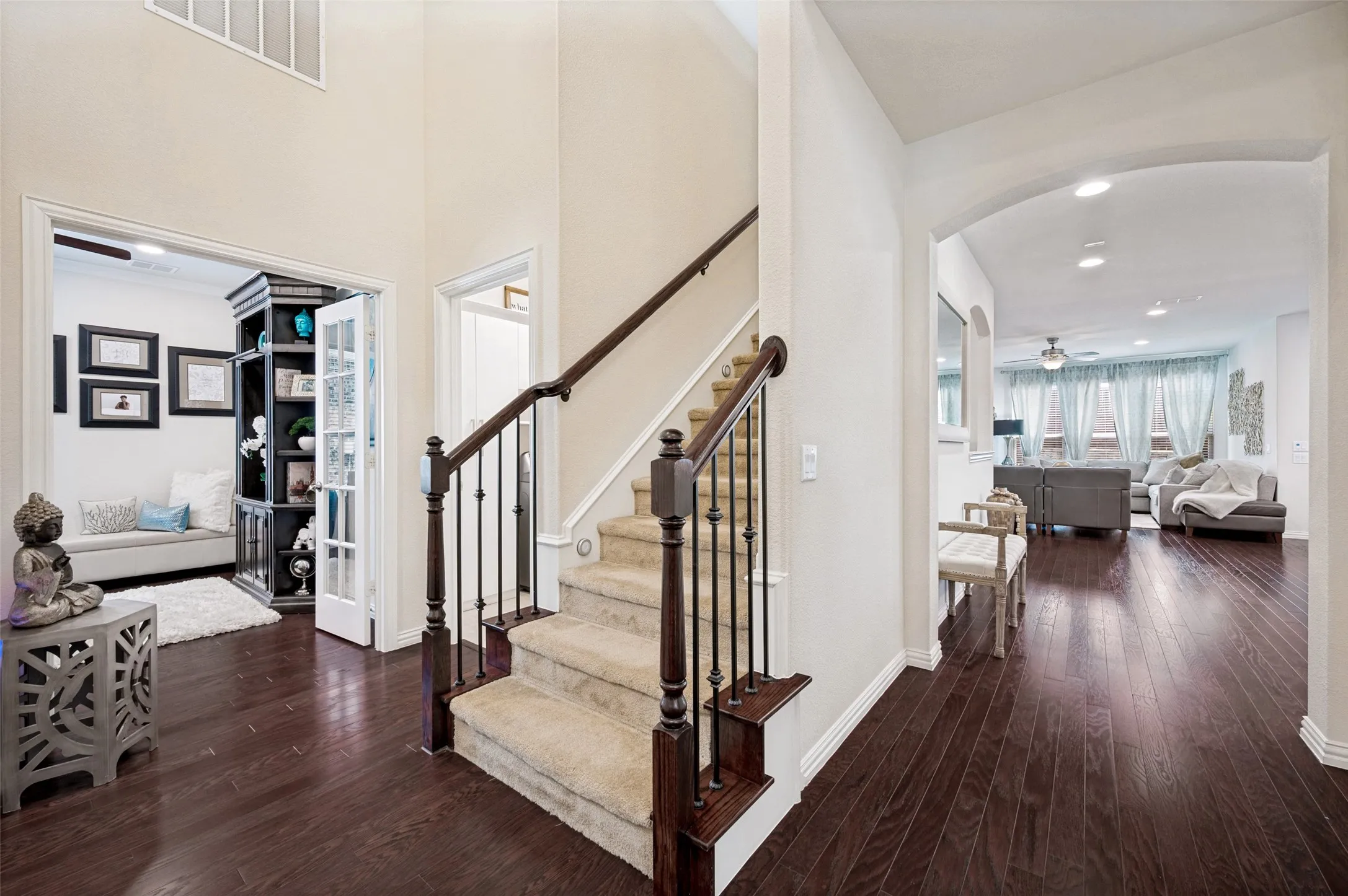Single Family Residence For Sale in Collin County , 2716 Burnley Drive, Mc Kinney, Texas 75071, 4 Bedroom, 3 Bathroom, 2 Garage spaces, 3,156 Sqft, built in 2019, mls#21386467, Real Estate Agent in Mc Kinney, Homes For Sale in Collin county, Homes For Sale in Mc Kinney, Realtor in Mc Kinney Texas, Real Estate Brokerage Independent Realty Texas, Luminita Cordes Realtor