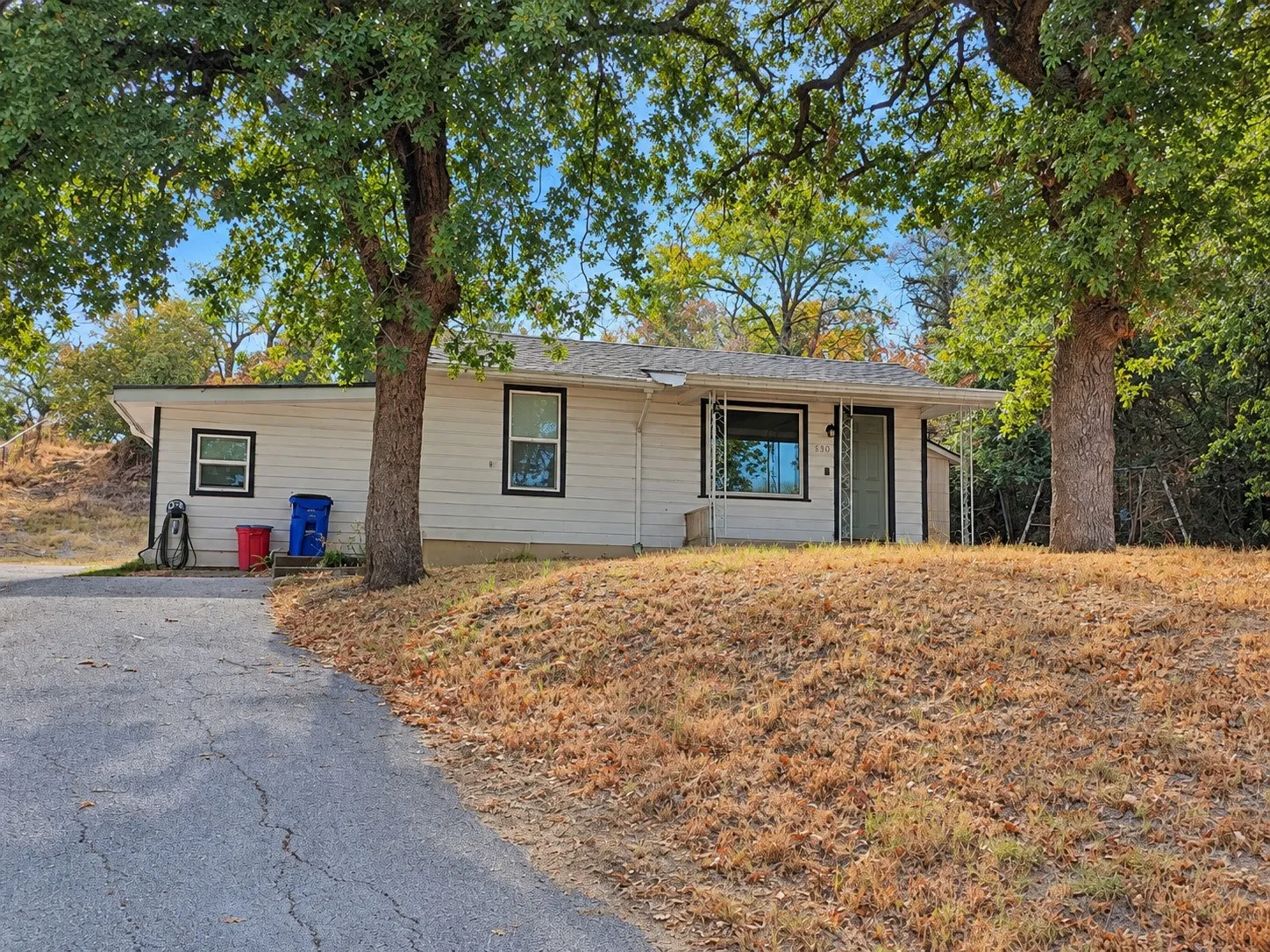 Single Family Residence For Rent