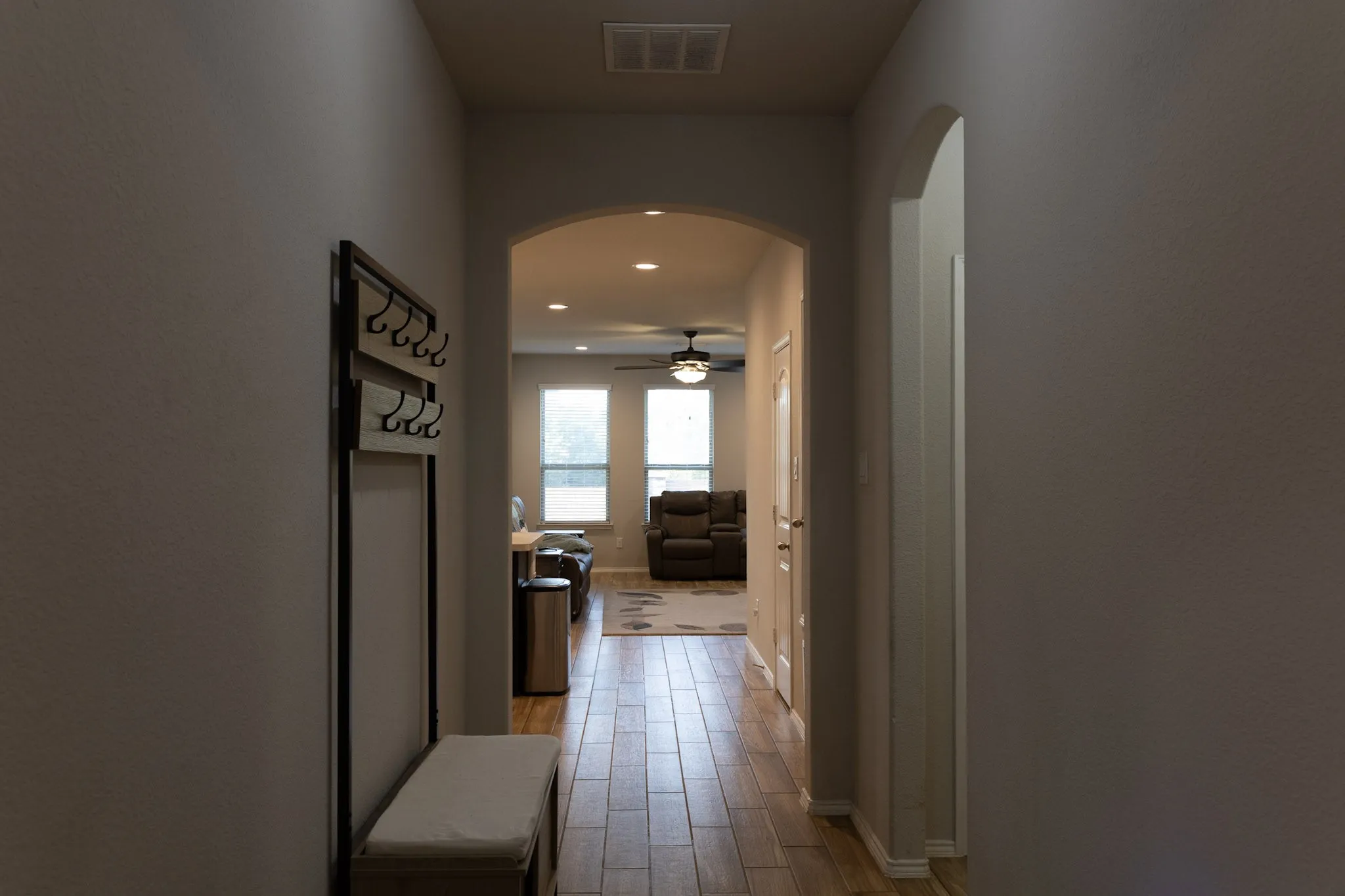 Single Family Residence For Sale in Denton County , 5609 Sea Cove Lane, Denton, Texas 76208, 3 Bedroom, 2 Bathroom, 2 Garage spaces, 1,799 Sqft, built in 2018, mls#21388214, Real Estate Agent in Denton, Homes For Sale in Denton county, Homes For Sale in Denton, Realtor in Denton Texas, Real Estate Brokerage Independent Realty Texas, Luminita Cordes Realtor