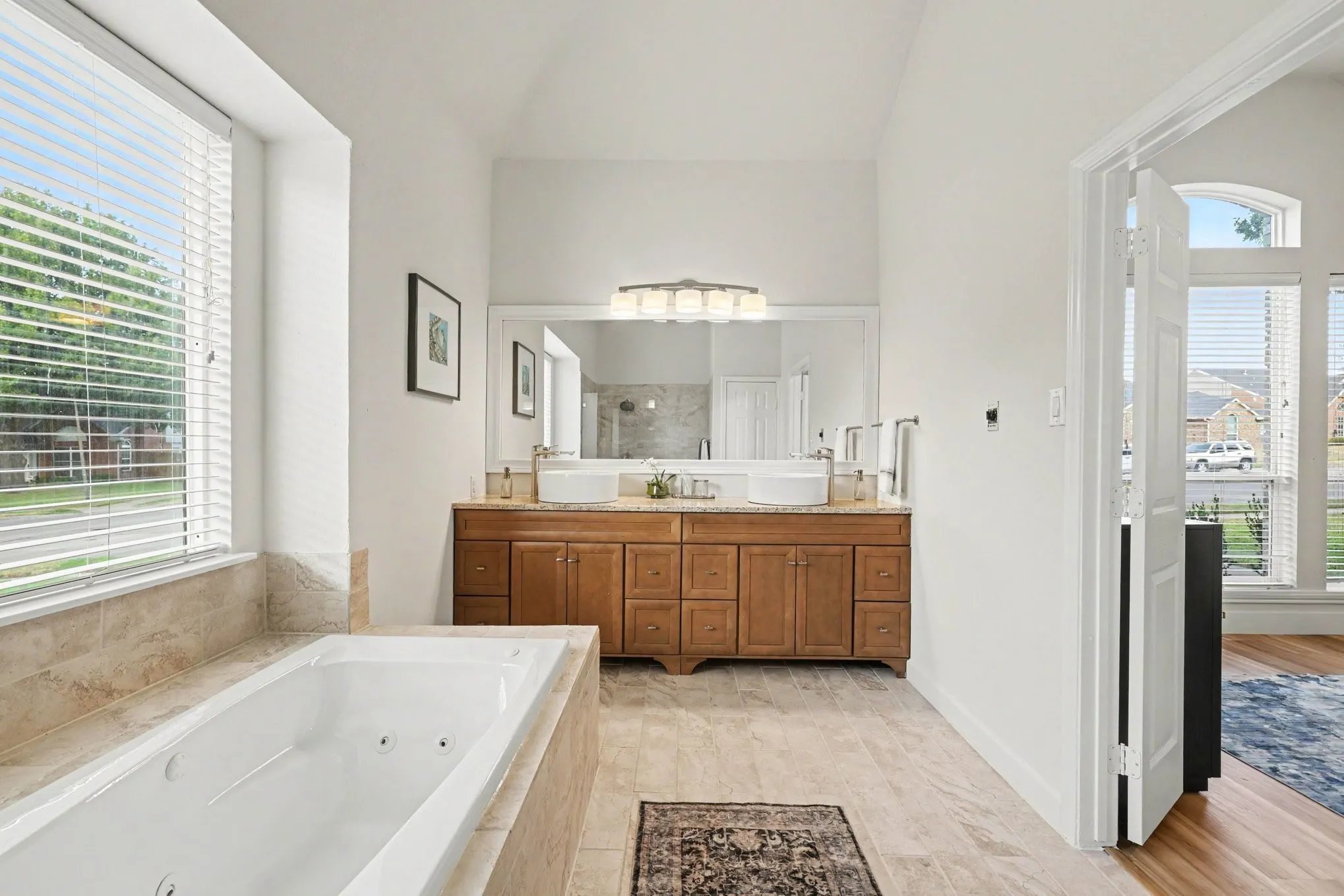 Single Family Residence For Sale in Collin County , 9925 Bordeaux Avenue, Frisco, Texas 75035, 3 Bedroom, 2 Bathroom, 2 Garage spaces, 1,865 Sqft, built in 1989, mls#21387387, Real Estate Agent in Frisco, Homes For Sale in Collin county, Homes For Sale in Frisco, Realtor in Frisco Texas, Real Estate Brokerage Independent Realty Texas, Luminita Cordes Realtor