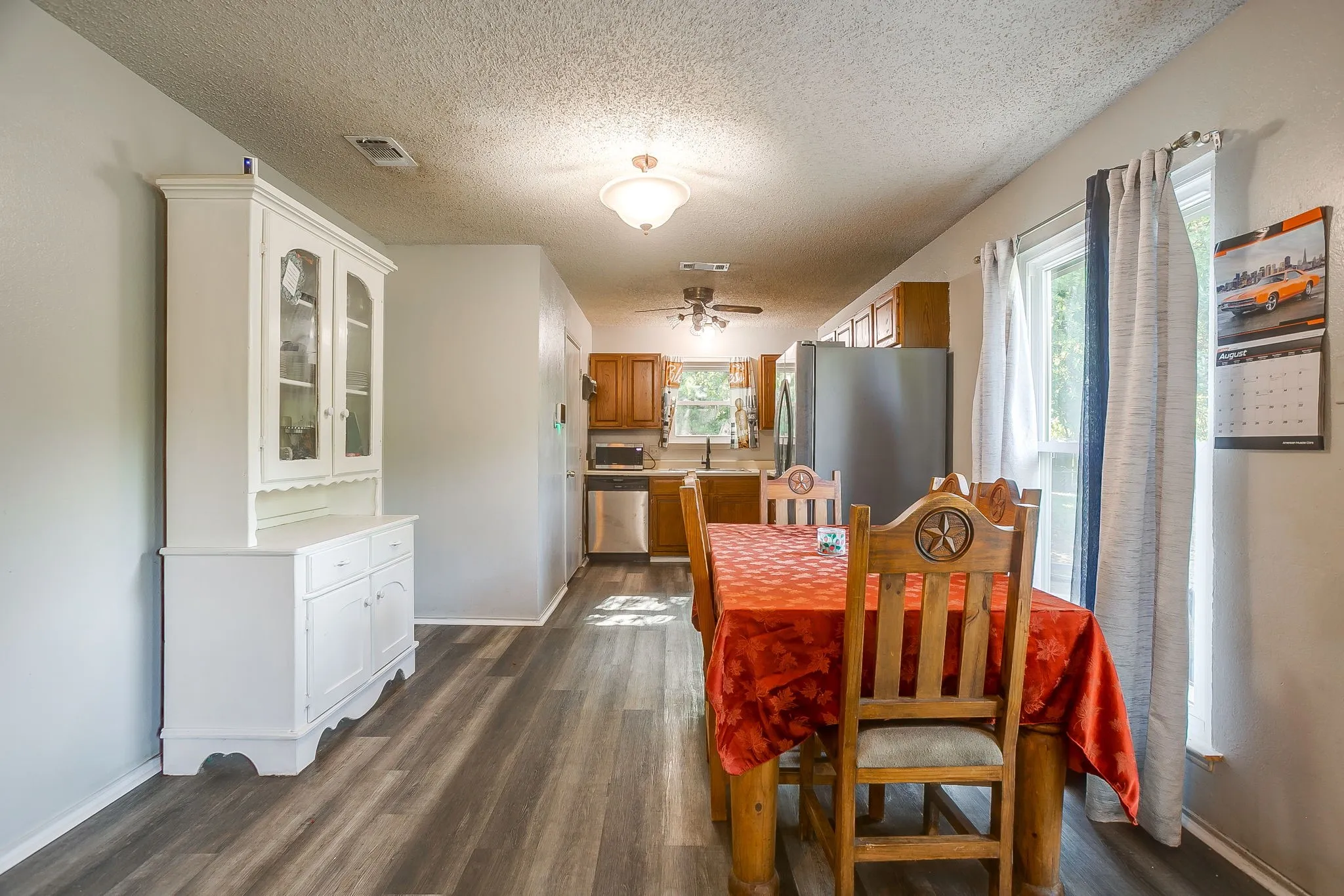 Single Family Residence For Sale in Johnson County , 1225 Sandstone Drive, Cleburne, Texas 76033, 3 Bedroom, 2 Bathroom, 2 Garage spaces, 1,307 Sqft, built in 1988, mls#21389758, Real Estate Agent in Cleburne, Homes For Sale in Johnson county, Homes For Sale in Cleburne, Realtor in Cleburne Texas, Real Estate Brokerage Independent Realty Texas, Luminita Cordes Realtor