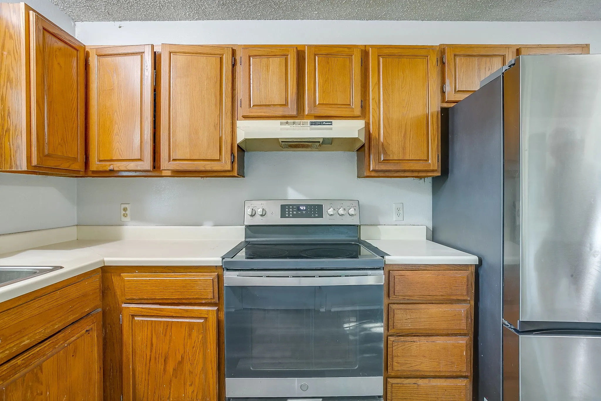 Single Family Residence For Sale in Johnson County , 1225 Sandstone Drive, Cleburne, Texas 76033, 3 Bedroom, 2 Bathroom, 2 Garage spaces, 1,307 Sqft, built in 1988, mls#21389758, Real Estate Agent in Cleburne, Homes For Sale in Johnson county, Homes For Sale in Cleburne, Realtor in Cleburne Texas, Real Estate Brokerage Independent Realty Texas, Luminita Cordes Realtor