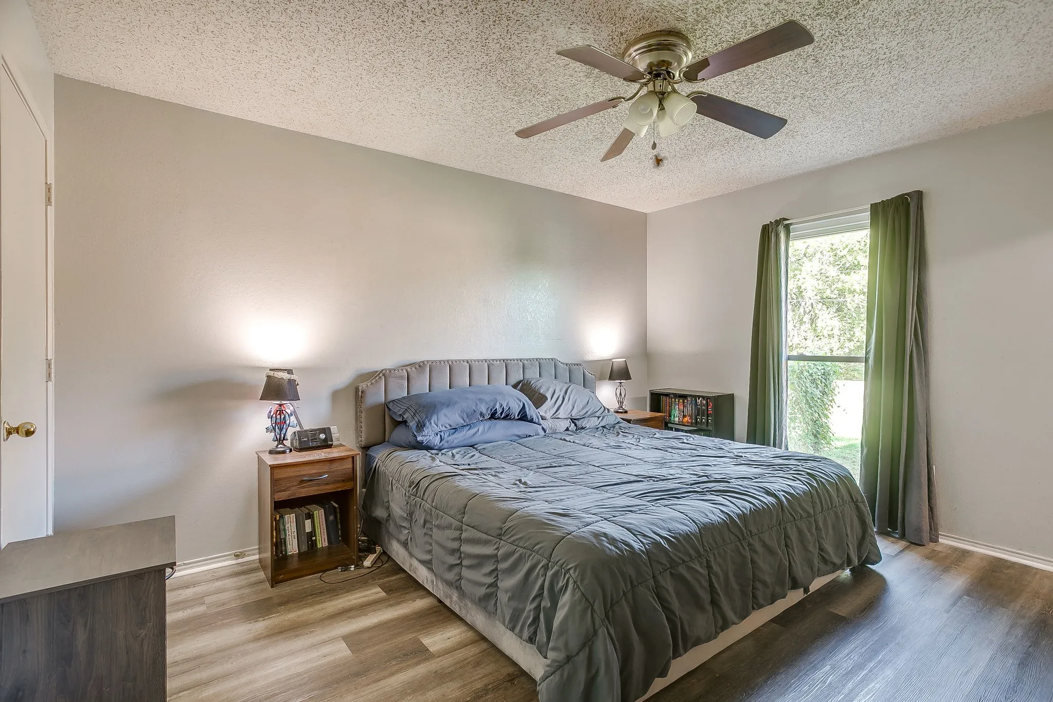 Single Family Residence For Sale in Johnson County , 1225 Sandstone Drive, Cleburne, Texas 76033, 3 Bedroom, 2 Bathroom, 2 Garage spaces, 1,307 Sqft, built in 1988, mls#21389758, Real Estate Agent in Cleburne, Homes For Sale in Johnson county, Homes For Sale in Cleburne, Realtor in Cleburne Texas, Real Estate Brokerage Independent Realty Texas, Luminita Cordes Realtor