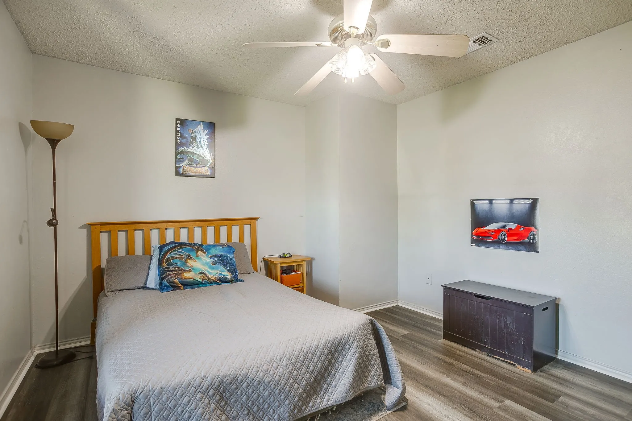 Single Family Residence For Sale in Johnson County , 1225 Sandstone Drive, Cleburne, Texas 76033, 3 Bedroom, 2 Bathroom, 2 Garage spaces, 1,307 Sqft, built in 1988, mls#21389758, Real Estate Agent in Cleburne, Homes For Sale in Johnson county, Homes For Sale in Cleburne, Realtor in Cleburne Texas, Real Estate Brokerage Independent Realty Texas, Luminita Cordes Realtor