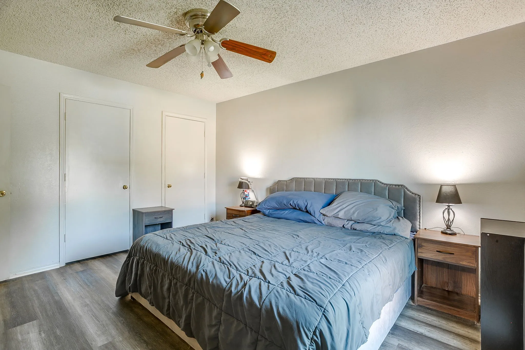 Single Family Residence For Sale in Johnson County , 1225 Sandstone Drive, Cleburne, Texas 76033, 3 Bedroom, 2 Bathroom, 2 Garage spaces, 1,307 Sqft, built in 1988, mls#21389758, Real Estate Agent in Cleburne, Homes For Sale in Johnson county, Homes For Sale in Cleburne, Realtor in Cleburne Texas, Real Estate Brokerage Independent Realty Texas, Luminita Cordes Realtor