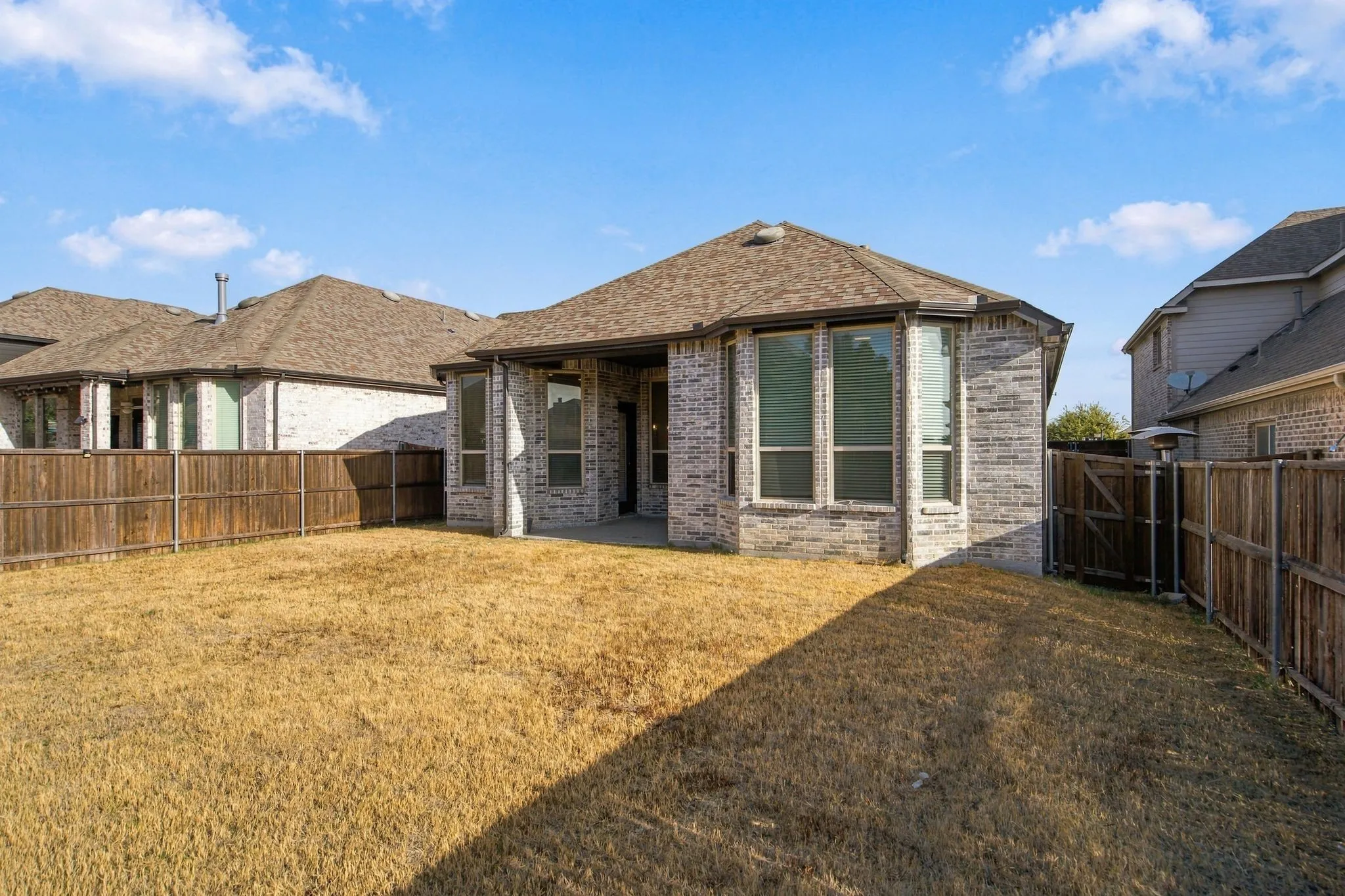 Single Family Residence For Sale in Collin County , 2220 Terry Avenue, Melissa, Texas 75454, 4 Bedroom, 3 Bathroom, 2 Garage spaces, 2,058 Sqft, built in 2020, mls#21388582, Real Estate Agent in Melissa, Homes For Sale in Collin county, Homes For Sale in Melissa, Realtor in Melissa Texas, Real Estate Brokerage Independent Realty Texas, Luminita Cordes Realtor