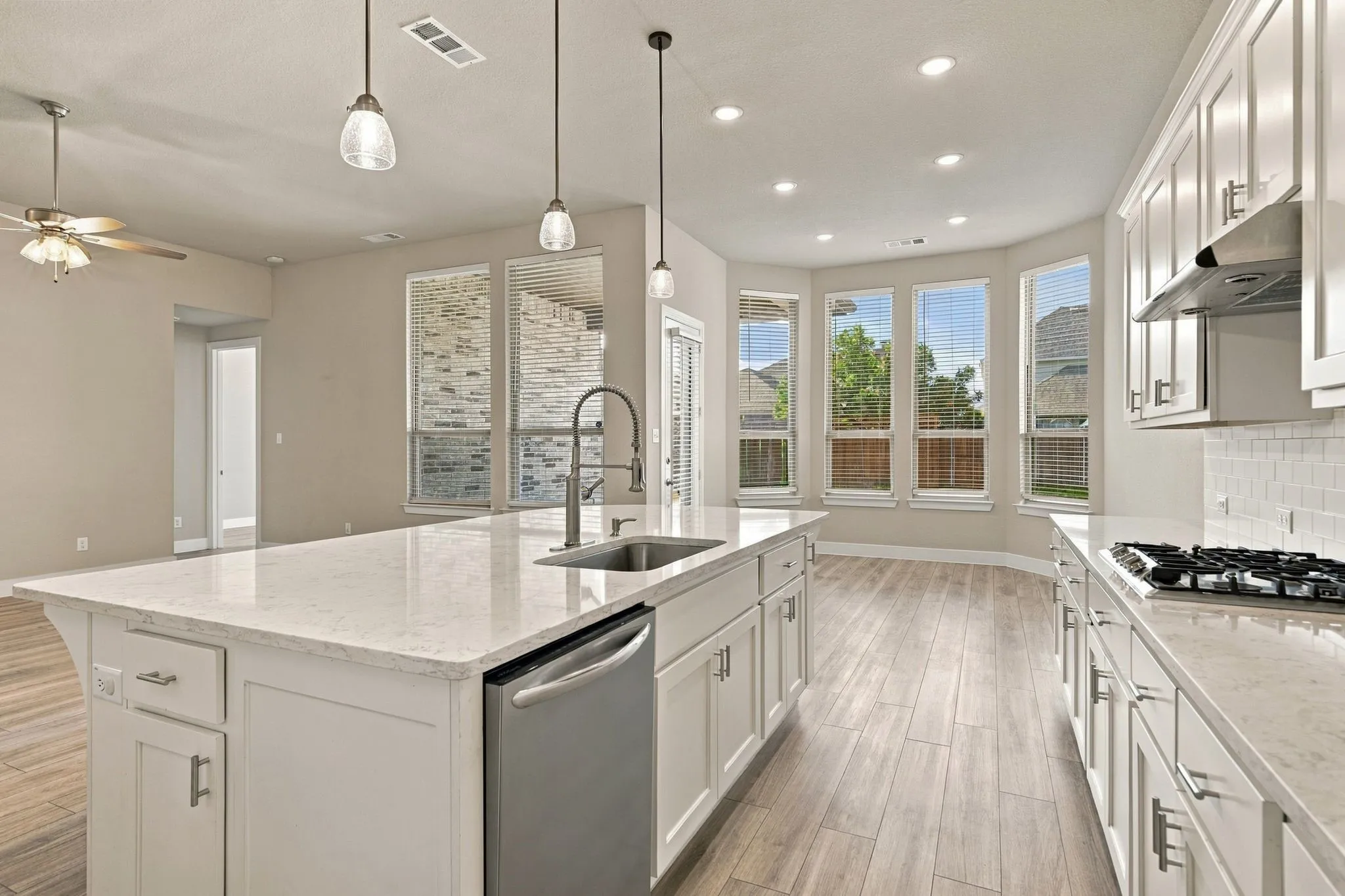 Single Family Residence For Sale in Collin County , 2220 Terry Avenue, Melissa, Texas 75454, 4 Bedroom, 3 Bathroom, 2 Garage spaces, 2,058 Sqft, built in 2020, mls#21388582, Real Estate Agent in Melissa, Homes For Sale in Collin county, Homes For Sale in Melissa, Realtor in Melissa Texas, Real Estate Brokerage Independent Realty Texas, Luminita Cordes Realtor