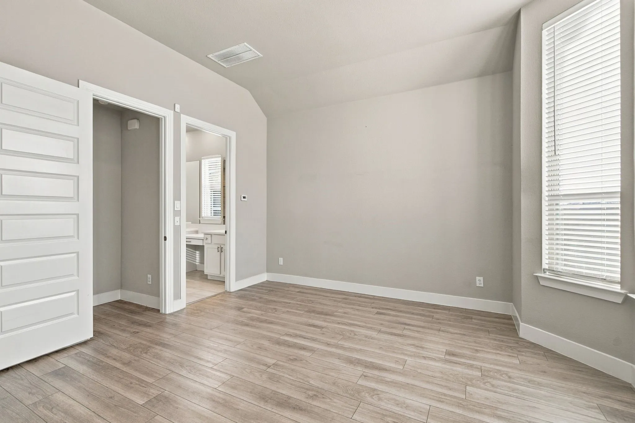 Single Family Residence For Sale in Collin County , 2220 Terry Avenue, Melissa, Texas 75454, 4 Bedroom, 3 Bathroom, 2 Garage spaces, 2,058 Sqft, built in 2020, mls#21388582, Real Estate Agent in Melissa, Homes For Sale in Collin county, Homes For Sale in Melissa, Realtor in Melissa Texas, Real Estate Brokerage Independent Realty Texas, Luminita Cordes Realtor