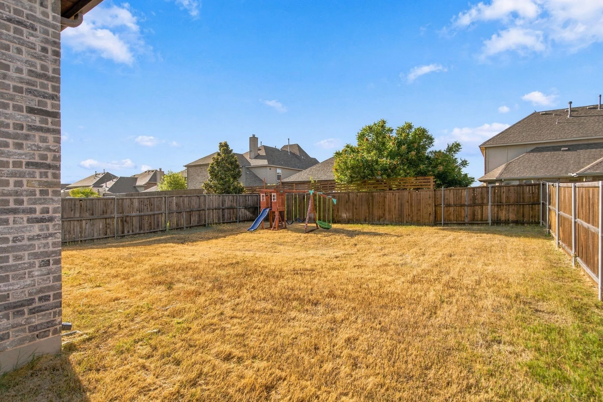 Single Family Residence For Sale in Collin County , 2220 Terry Avenue, Melissa, Texas 75454, 4 Bedroom, 3 Bathroom, 2 Garage spaces, 2,058 Sqft, built in 2020, mls#21388582, Real Estate Agent in Melissa, Homes For Sale in Collin county, Homes For Sale in Melissa, Realtor in Melissa Texas, Real Estate Brokerage Independent Realty Texas, Luminita Cordes Realtor