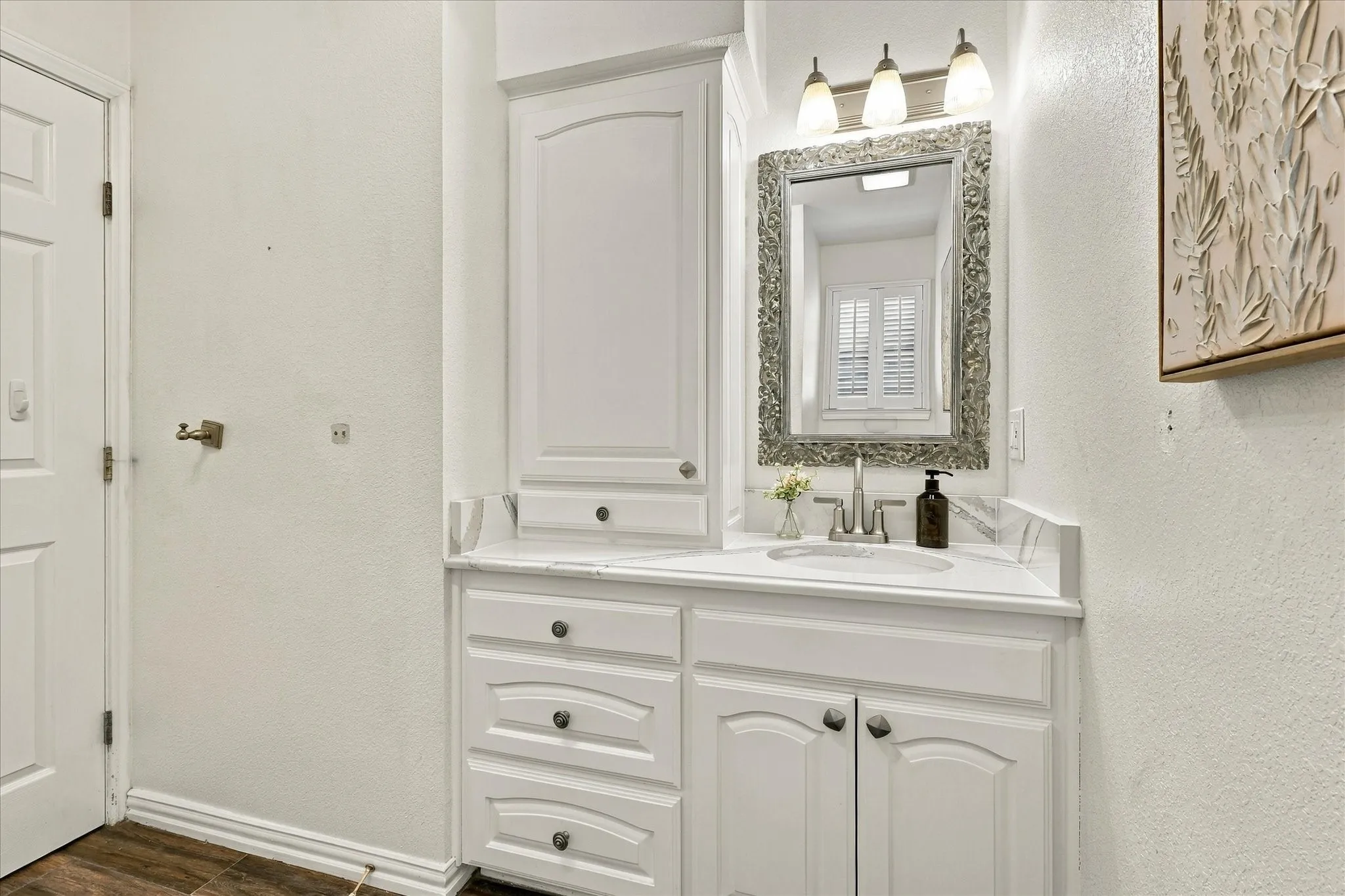 Single Family Residence For Sale in Parker County , 1231 E Lake Drive, Weatherford, Texas 76087, 2 Bedroom, 1 Bathroom, 1 Garage spaces, 953 Sqft, built in 2002, mls#21389034, Real Estate Agent in Weatherford, Homes For Sale in Parker county, Homes For Sale in Weatherford, Realtor in Weatherford Texas, Real Estate Brokerage Independent Realty Texas, Luminita Cordes Realtor