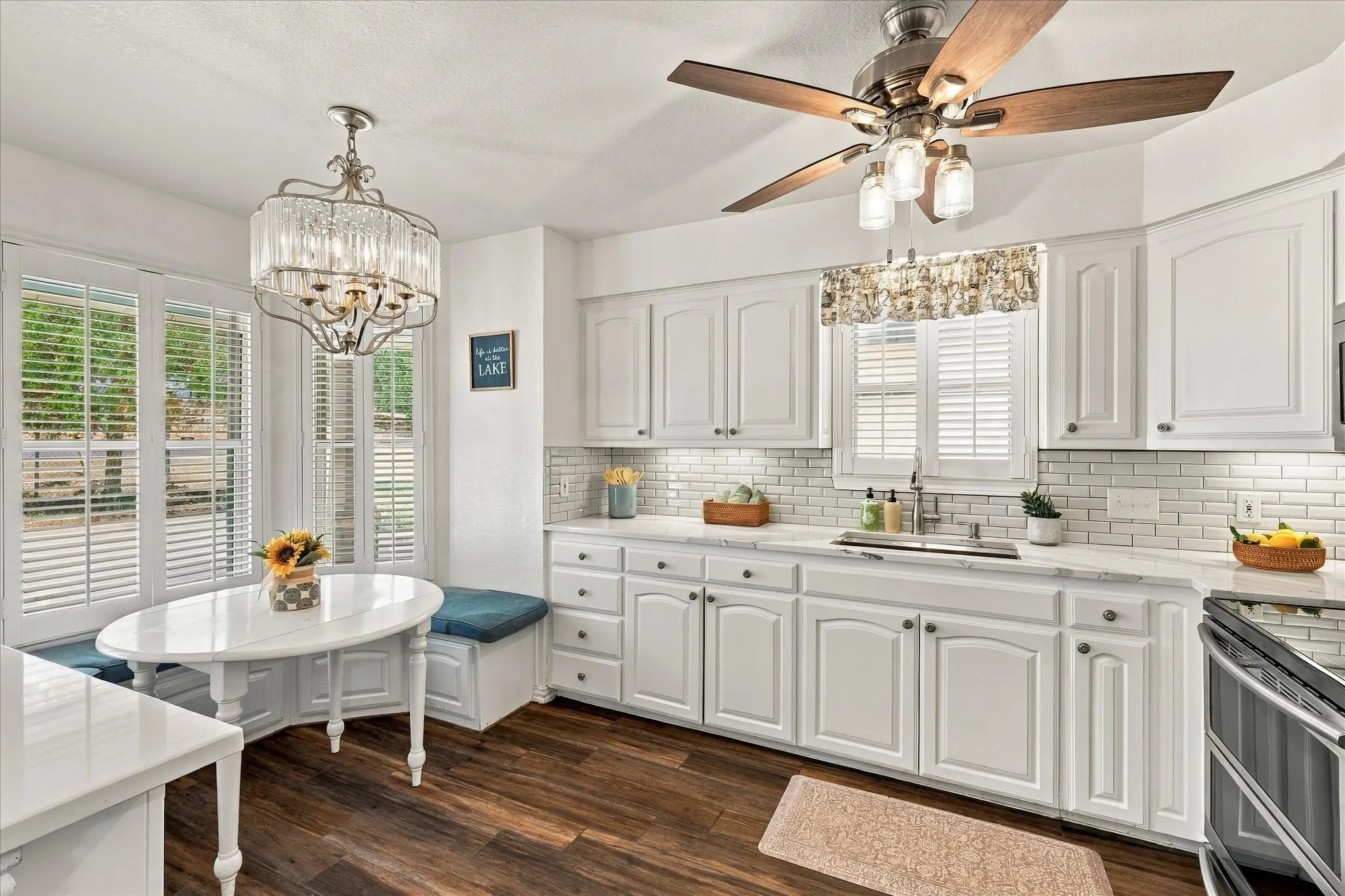 Single Family Residence For Sale in Parker County , 1231 E Lake Drive, Weatherford, Texas 76087, 2 Bedroom, 1 Bathroom, 1 Garage spaces, 953 Sqft, built in 2002, mls#21389034, Real Estate Agent in Weatherford, Homes For Sale in Parker county, Homes For Sale in Weatherford, Realtor in Weatherford Texas, Real Estate Brokerage Independent Realty Texas, Luminita Cordes Realtor