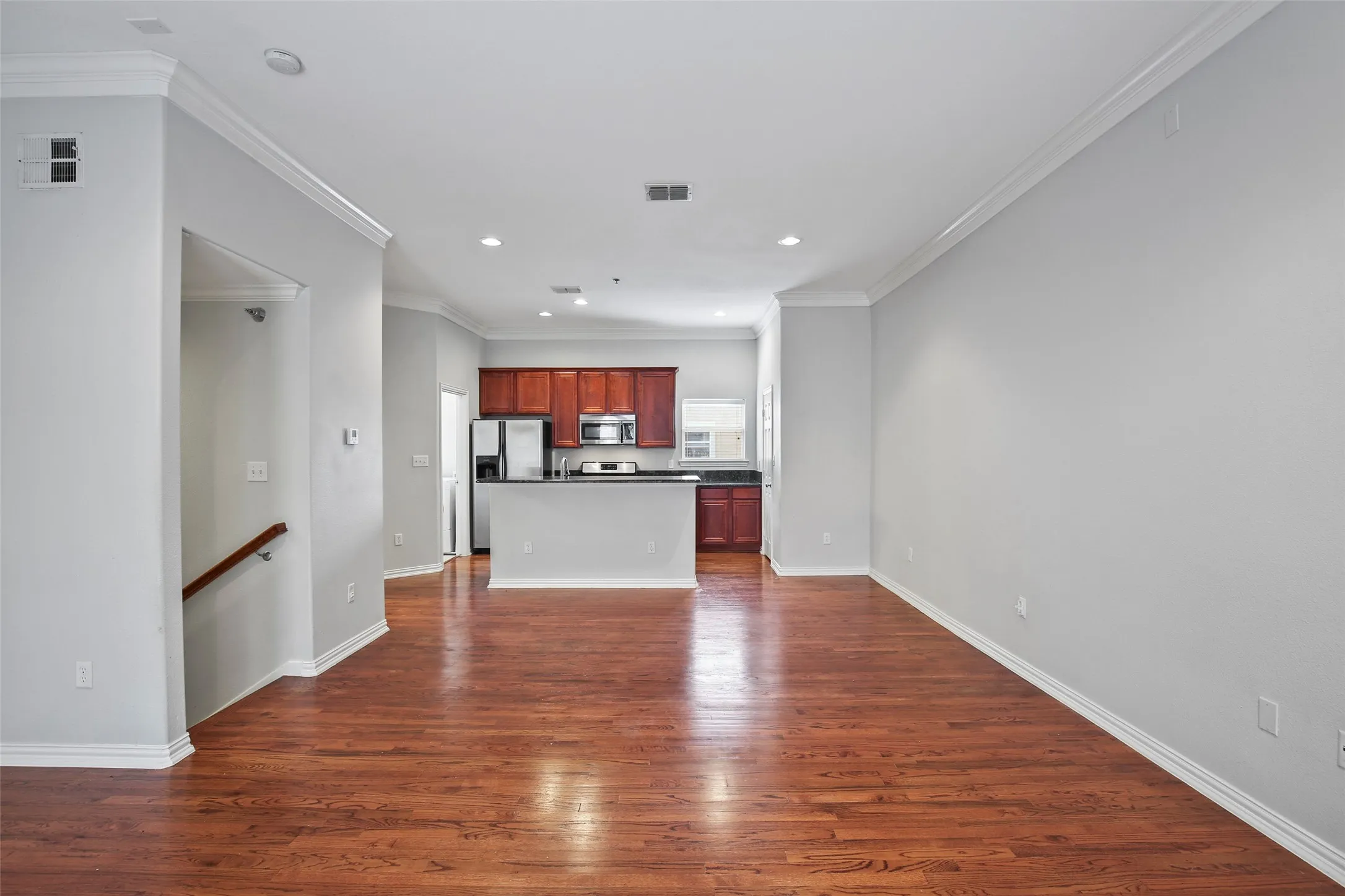Condominium For Rent in Dallas County , 3119 Cedarplaza Lane 303, Dallas, Texas 75235, 3 Bedroom, 4 Bathroom, 2 Garage spaces, 1,771 Sqft, built in 2006, mls#21389772, Real Estate Agent in Dallas, Homes For Rent in Dallas county, Homes For Rent in Dallas, Realtor in Dallas Texas, Real Estate Brokerage Independent Realty Texas, Luminita Cordes Realtor