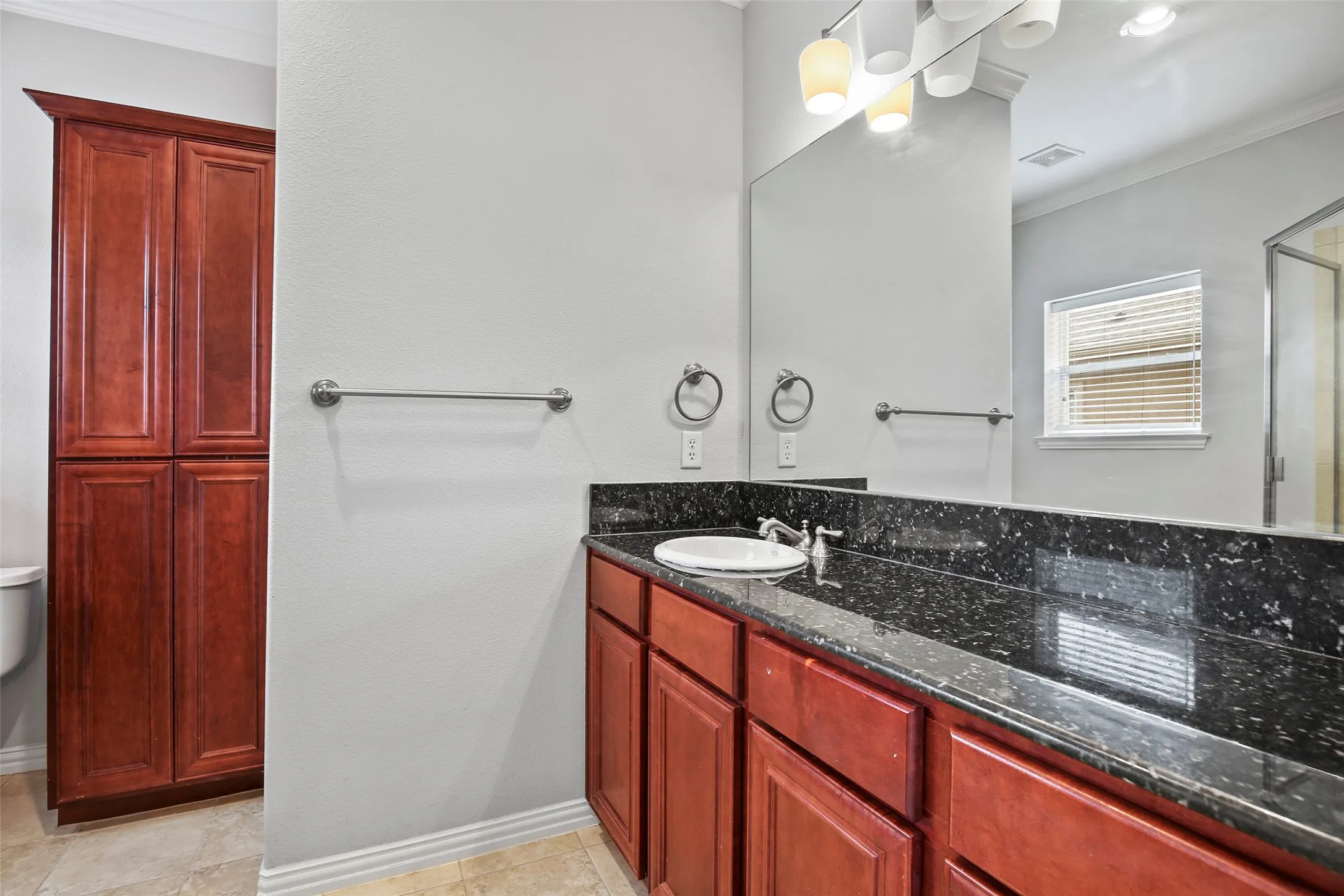Condominium For Rent in Dallas County , 3119 Cedarplaza Lane 303, Dallas, Texas 75235, 3 Bedroom, 4 Bathroom, 2 Garage spaces, 1,771 Sqft, built in 2006, mls#21389772, Real Estate Agent in Dallas, Homes For Rent in Dallas county, Homes For Rent in Dallas, Realtor in Dallas Texas, Real Estate Brokerage Independent Realty Texas, Luminita Cordes Realtor
