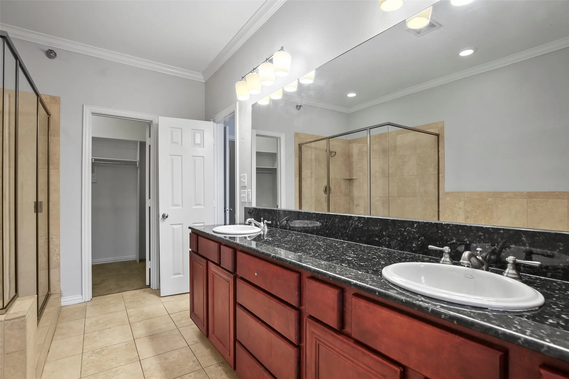 Condominium For Rent in Dallas County , 3119 Cedarplaza Lane 303, Dallas, Texas 75235, 3 Bedroom, 4 Bathroom, 2 Garage spaces, 1,771 Sqft, built in 2006, mls#21389772, Real Estate Agent in Dallas, Homes For Rent in Dallas county, Homes For Rent in Dallas, Realtor in Dallas Texas, Real Estate Brokerage Independent Realty Texas, Luminita Cordes Realtor