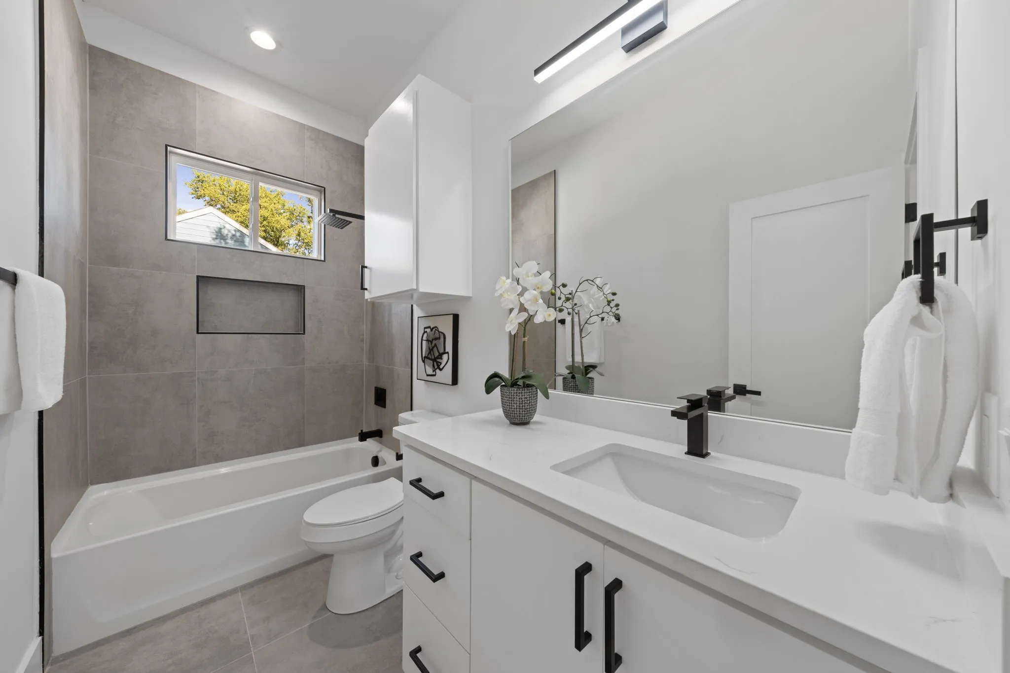 Single Family Residence For Sale in Dallas County , 1429 E Ann Arbor Avenue, Dallas, Texas 75216, 4 Bedroom, 2 Bathroom, 2 Garage spaces, 1,957 Sqft, built in 2026, mls#21389664, Real Estate Agent in Dallas, Homes For Sale in Dallas county, Homes For Sale in Dallas, Realtor in Dallas Texas, Real Estate Brokerage Independent Realty Texas, Luminita Cordes Realtor