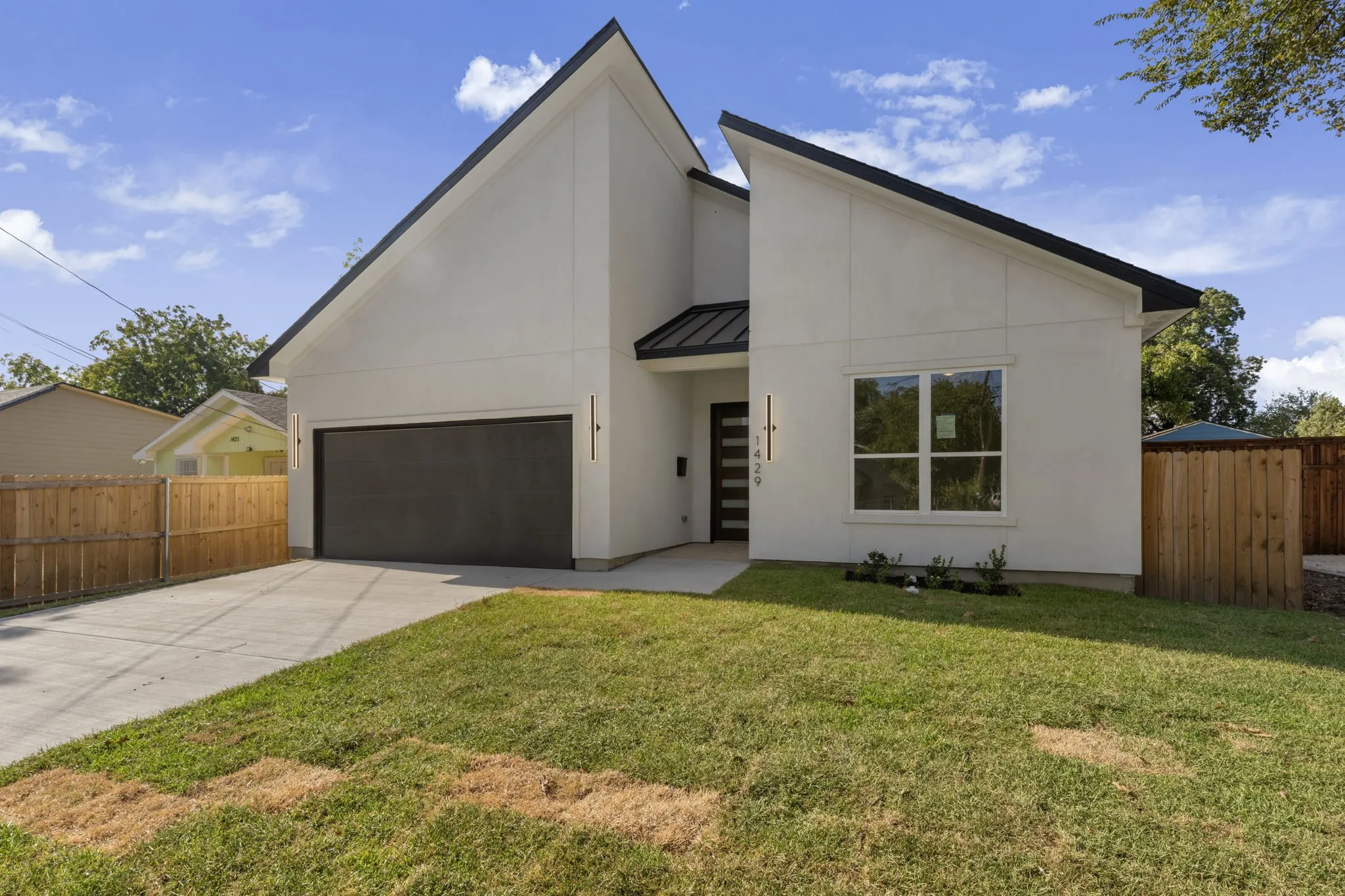 Single Family Residence For Sale in Dallas County , 1429 E Ann Arbor Avenue, Dallas, Texas 75216, 4 Bedroom, 2 Bathroom, 2 Garage spaces, 1,957 Sqft, built in 2026, mls#21389664, Real Estate Agent in Dallas, Homes For Sale in Dallas county, Homes For Sale in Dallas, Realtor in Dallas Texas, Real Estate Brokerage Independent Realty Texas, Luminita Cordes Realtor