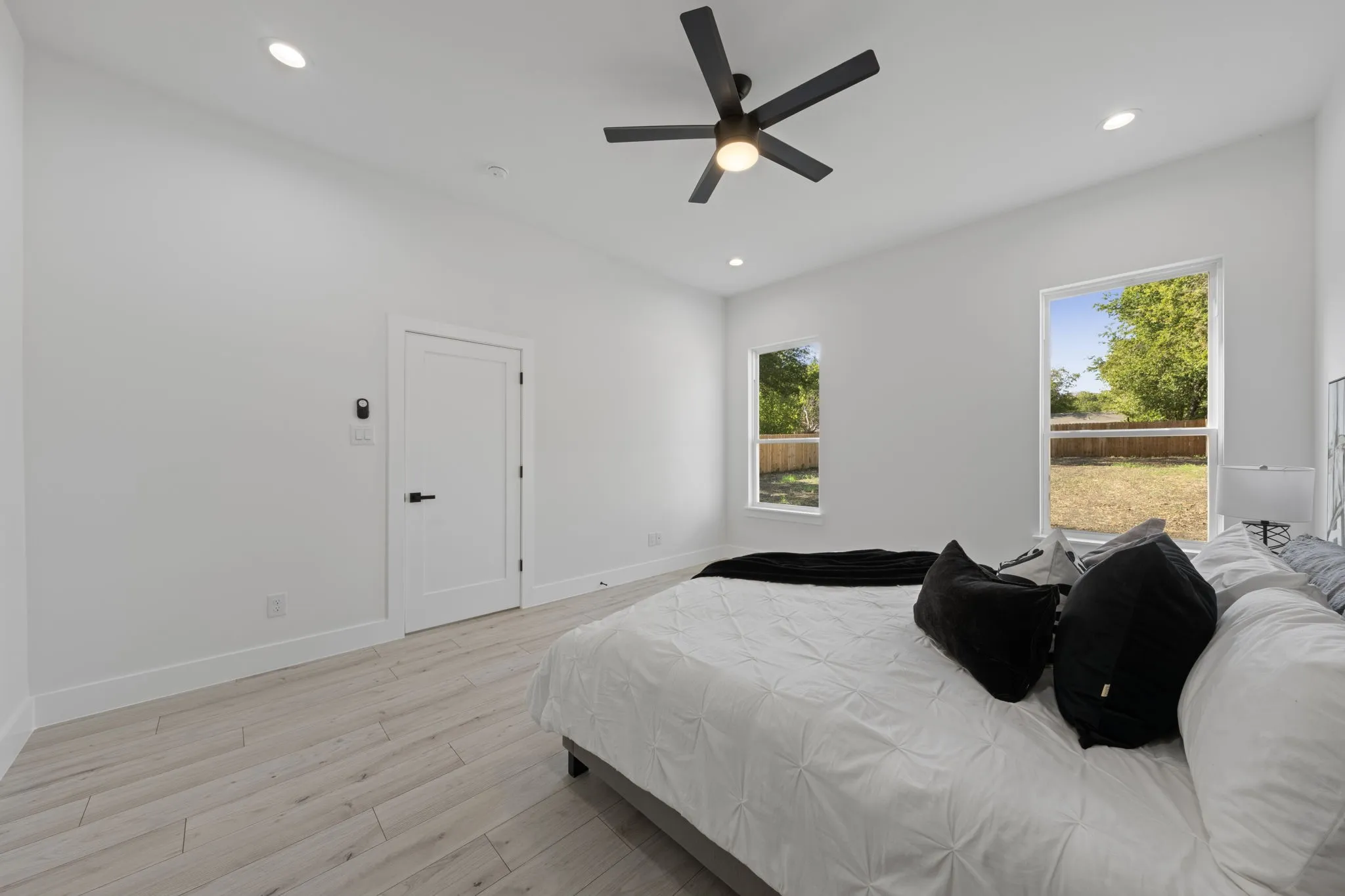 Single Family Residence For Sale in Dallas County , 1429 E Ann Arbor Avenue, Dallas, Texas 75216, 4 Bedroom, 2 Bathroom, 2 Garage spaces, 1,957 Sqft, built in 2026, mls#21389664, Real Estate Agent in Dallas, Homes For Sale in Dallas county, Homes For Sale in Dallas, Realtor in Dallas Texas, Real Estate Brokerage Independent Realty Texas, Luminita Cordes Realtor