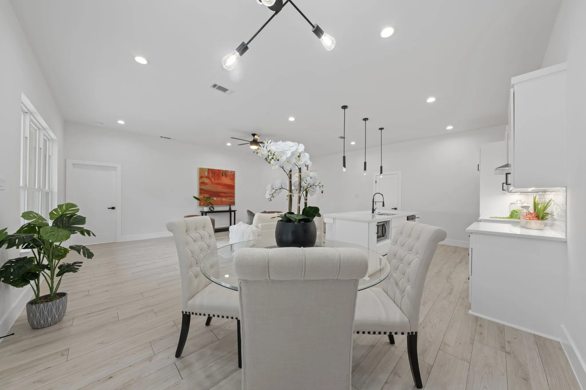 Single Family Residence For Sale in Dallas County , 1429 E Ann Arbor Avenue, Dallas, Texas 75216, 4 Bedroom, 2 Bathroom, 2 Garage spaces, 1,957 Sqft, built in 2026, mls#21389664, Real Estate Agent in Dallas, Homes For Sale in Dallas county, Homes For Sale in Dallas, Realtor in Dallas Texas, Real Estate Brokerage Independent Realty Texas, Luminita Cordes Realtor