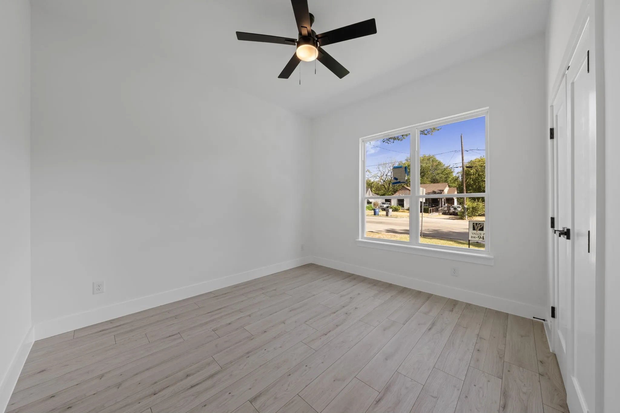 Single Family Residence For Sale in Dallas County , 1429 E Ann Arbor Avenue, Dallas, Texas 75216, 4 Bedroom, 2 Bathroom, 2 Garage spaces, 1,957 Sqft, built in 2026, mls#21389664, Real Estate Agent in Dallas, Homes For Sale in Dallas county, Homes For Sale in Dallas, Realtor in Dallas Texas, Real Estate Brokerage Independent Realty Texas, Luminita Cordes Realtor