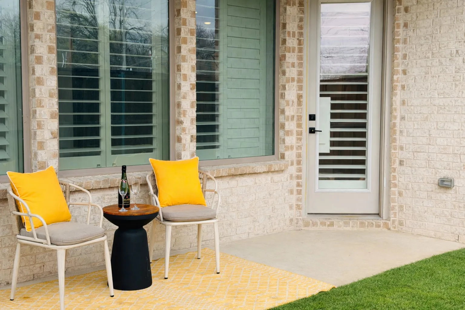 Single Family Residence For Rent in Dallas County , 3417 Rosebud Park Lane, Dallas, Texas 75229, 3 Bedroom, 3 Bathroom, 2 Garage spaces, 2,871 Sqft, built in 2021, mls#21389781, Real Estate Agent in Dallas, Homes For Rent in Dallas county, Homes For Rent in Dallas, Realtor in Dallas Texas, Real Estate Brokerage Independent Realty Texas, Luminita Cordes Realtor